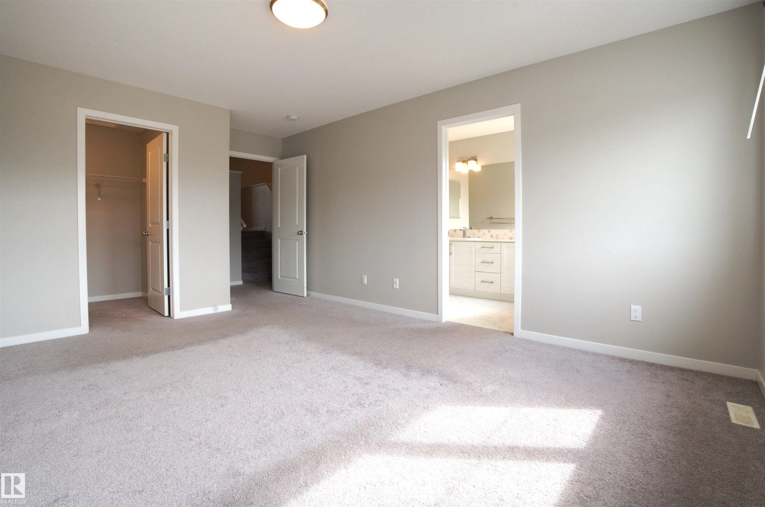3327 PARKER Loop