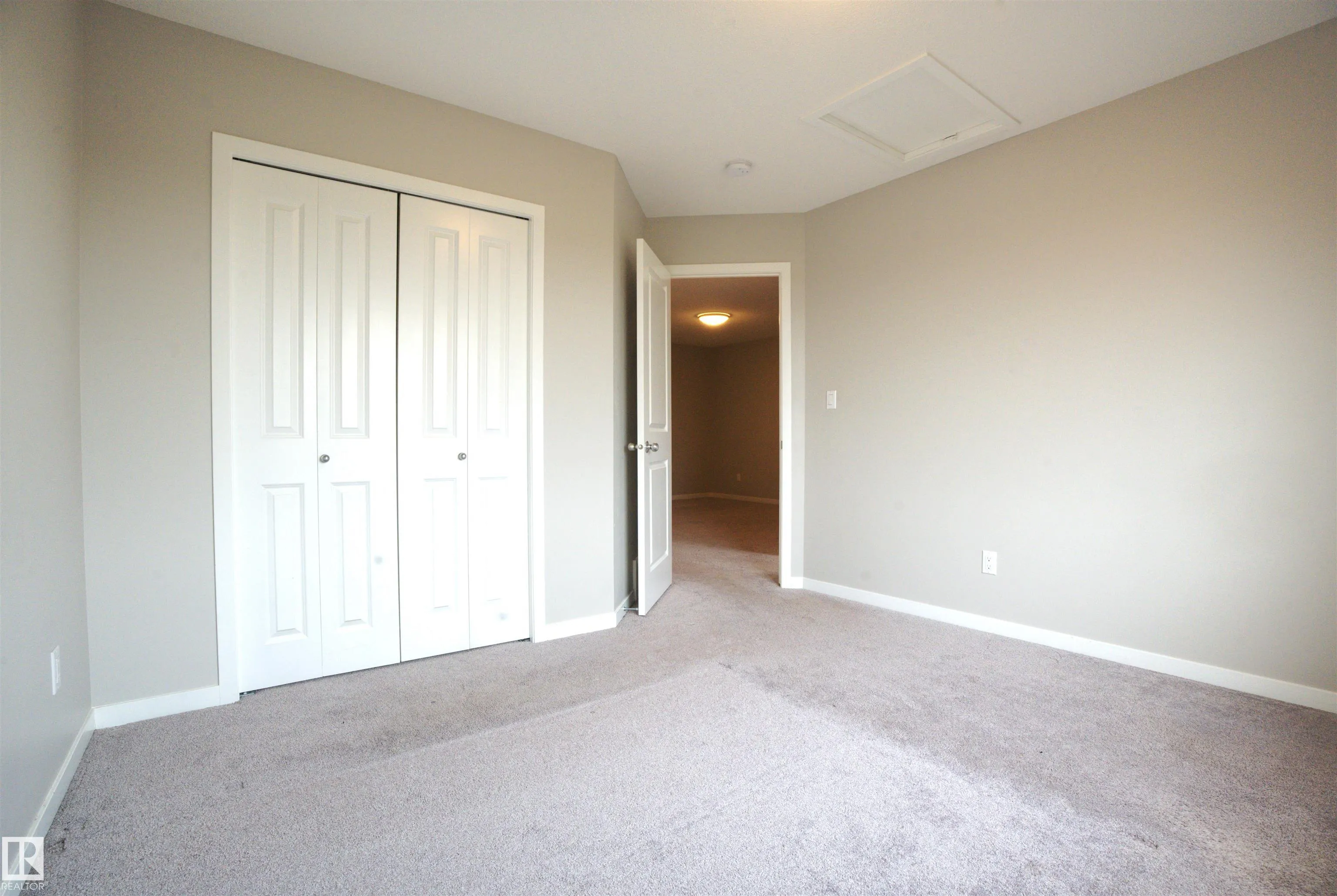 3327 PARKER Loop