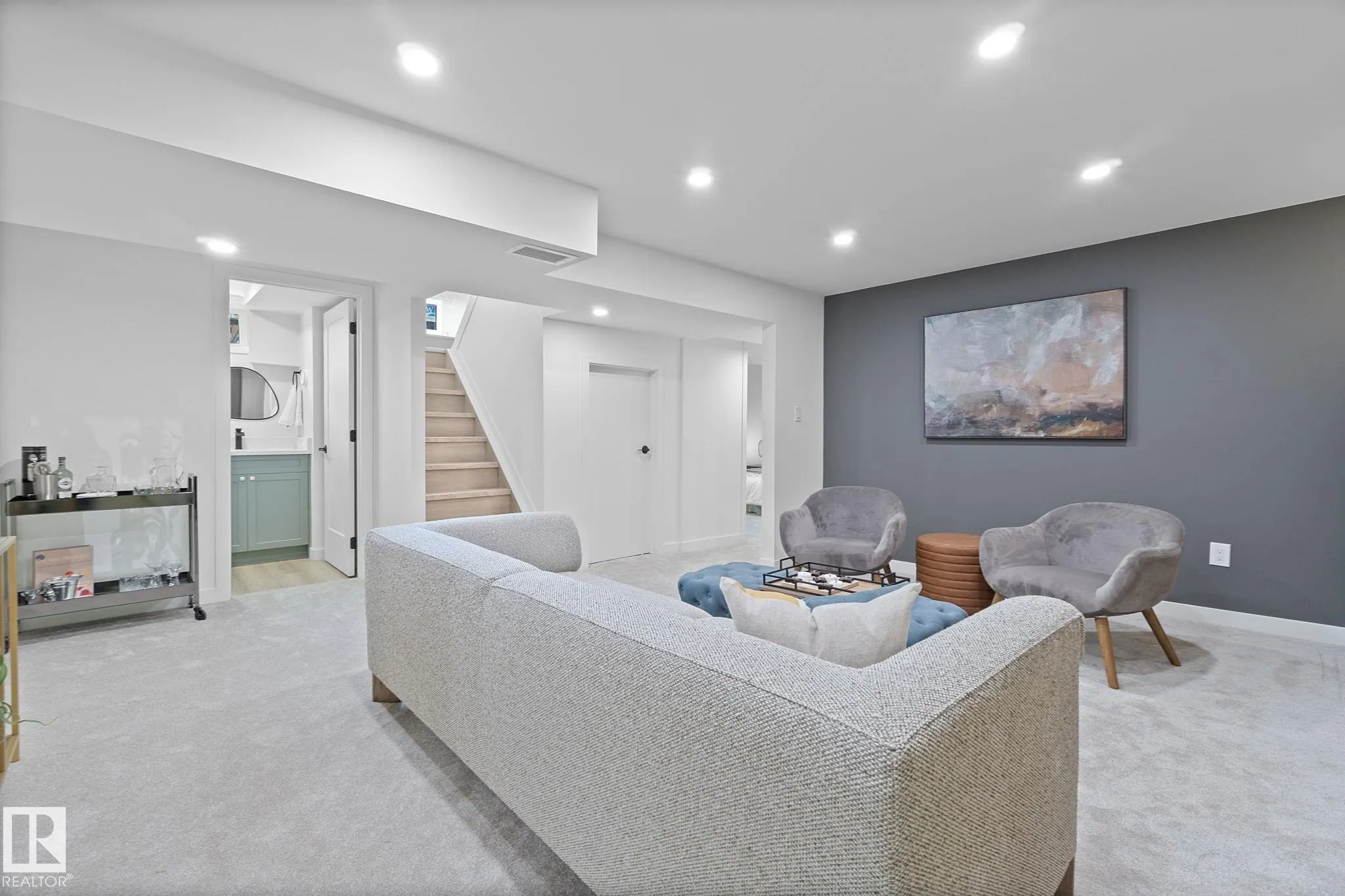 9444 74 Street