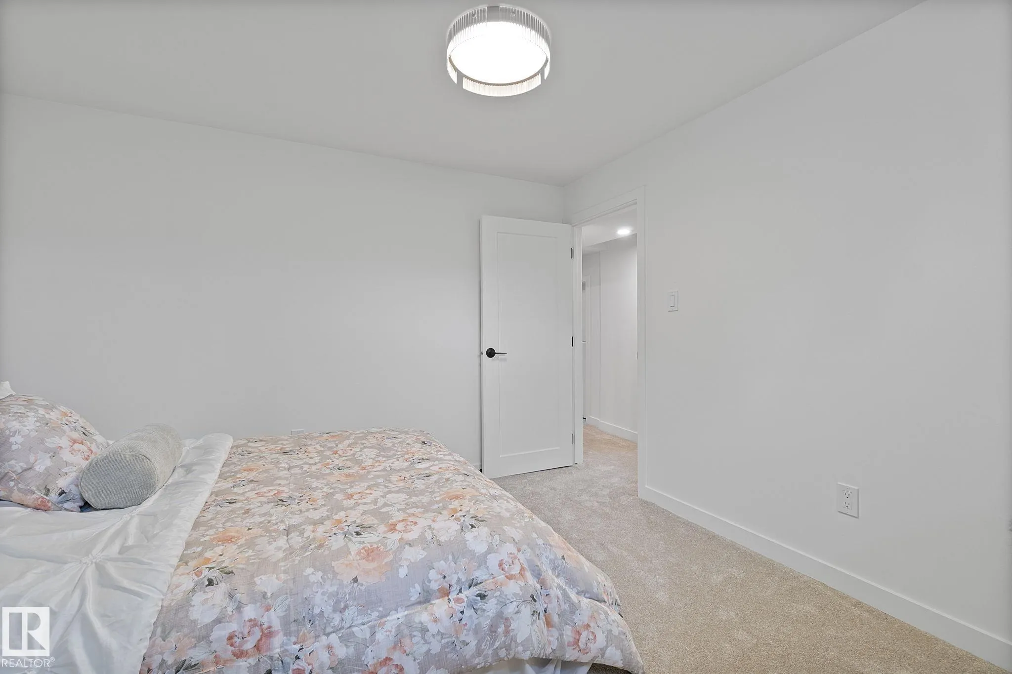 9444 74 Street