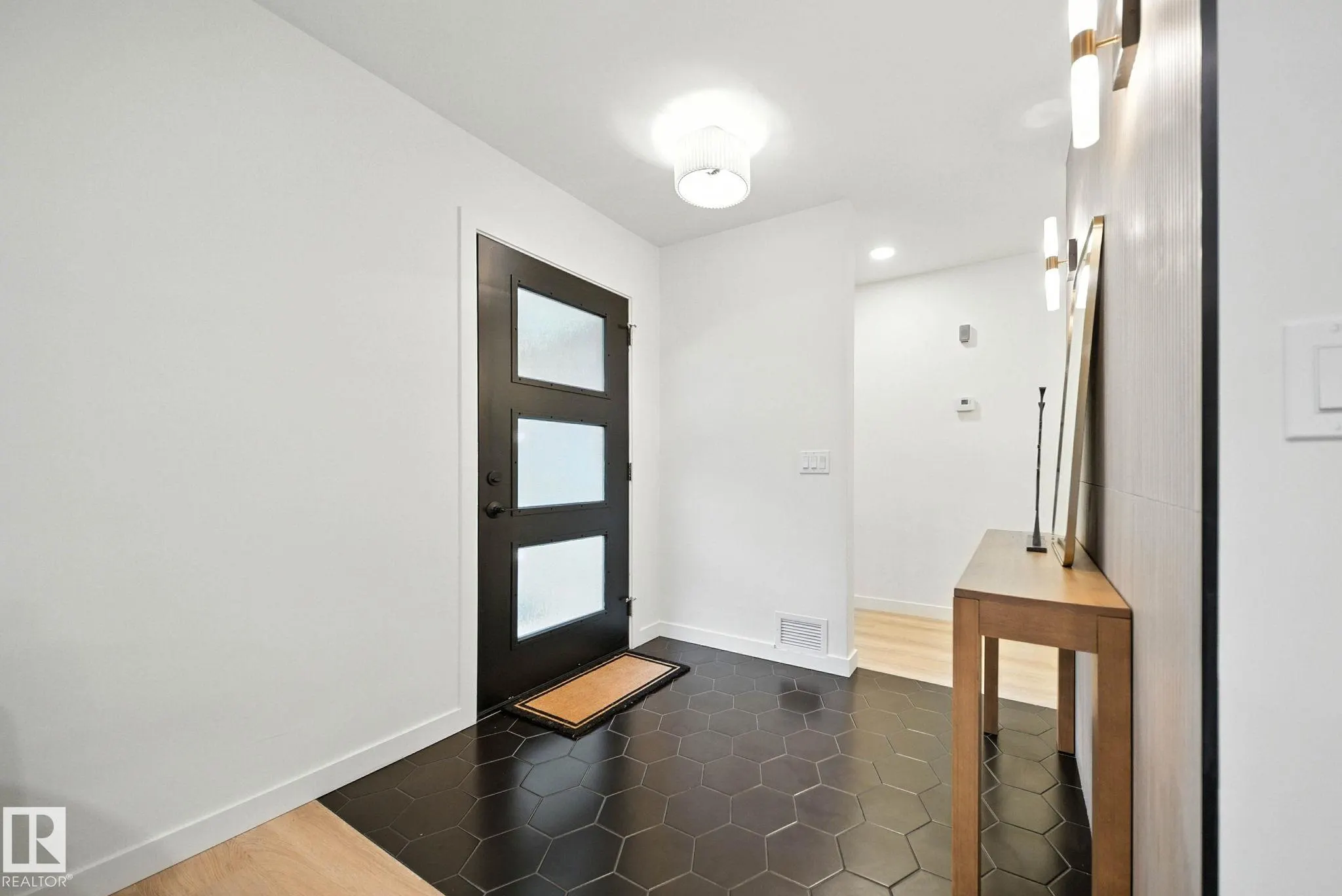 9444 74 Street