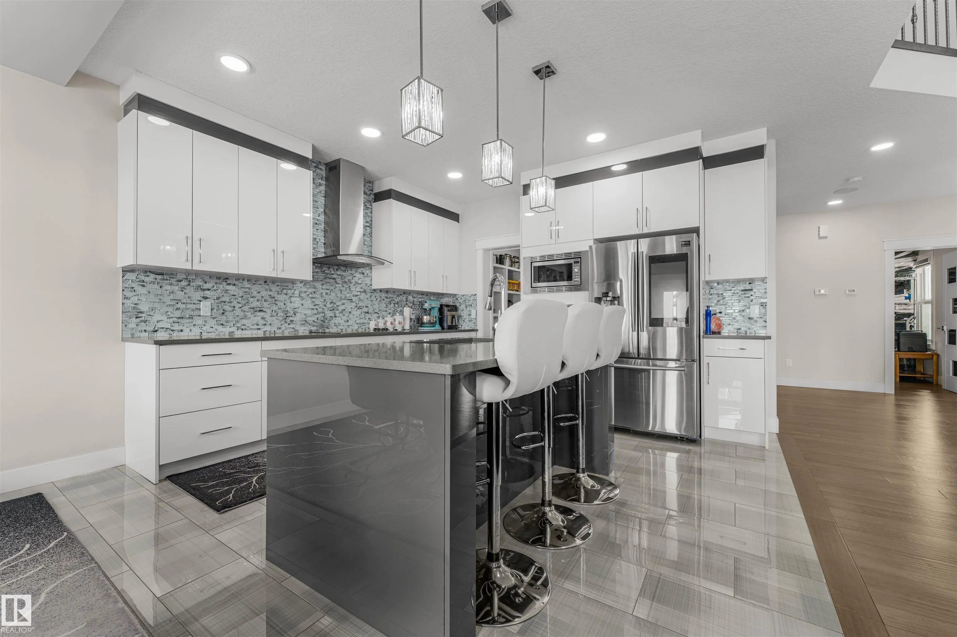 17024 62 Street