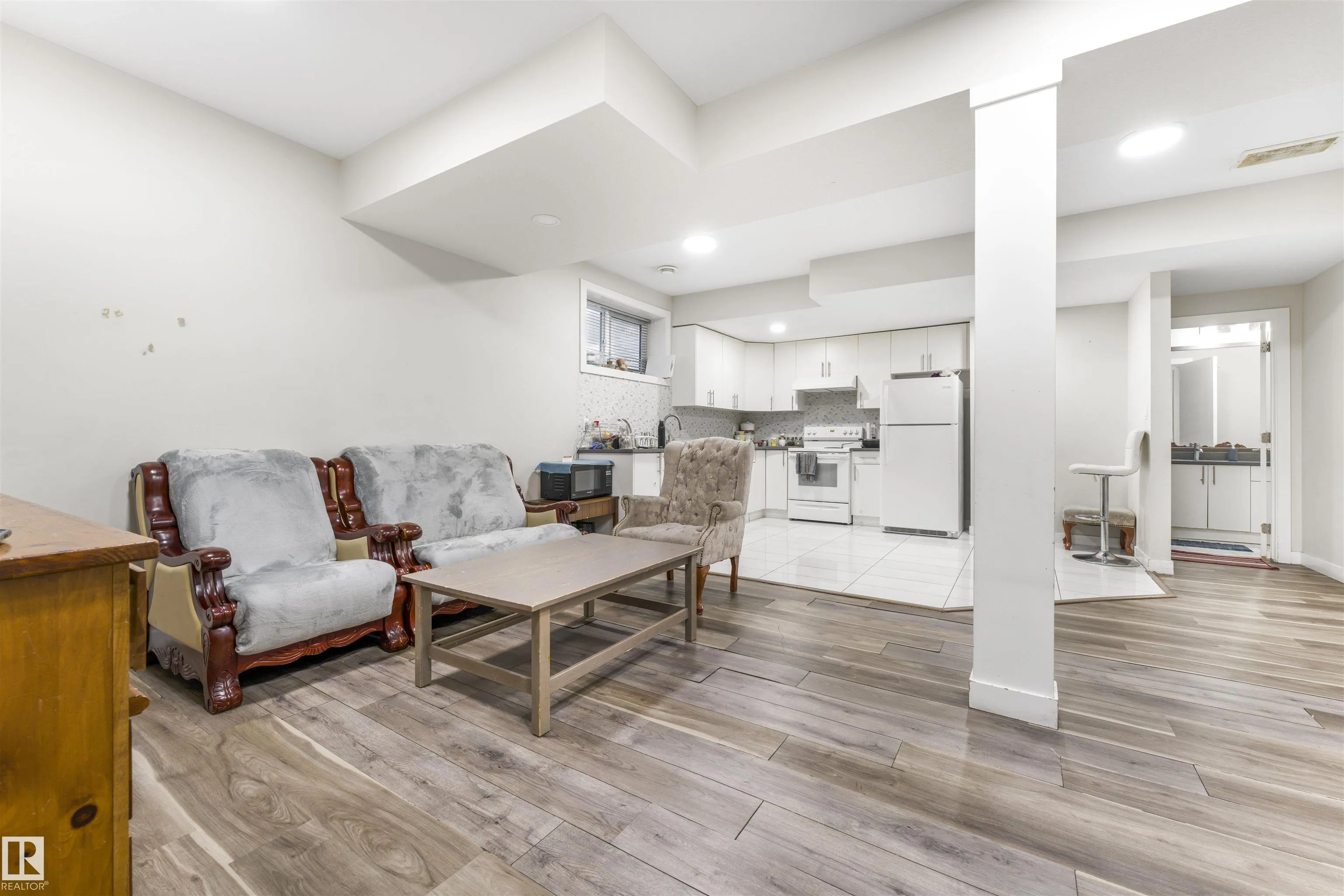 17024 62 Street