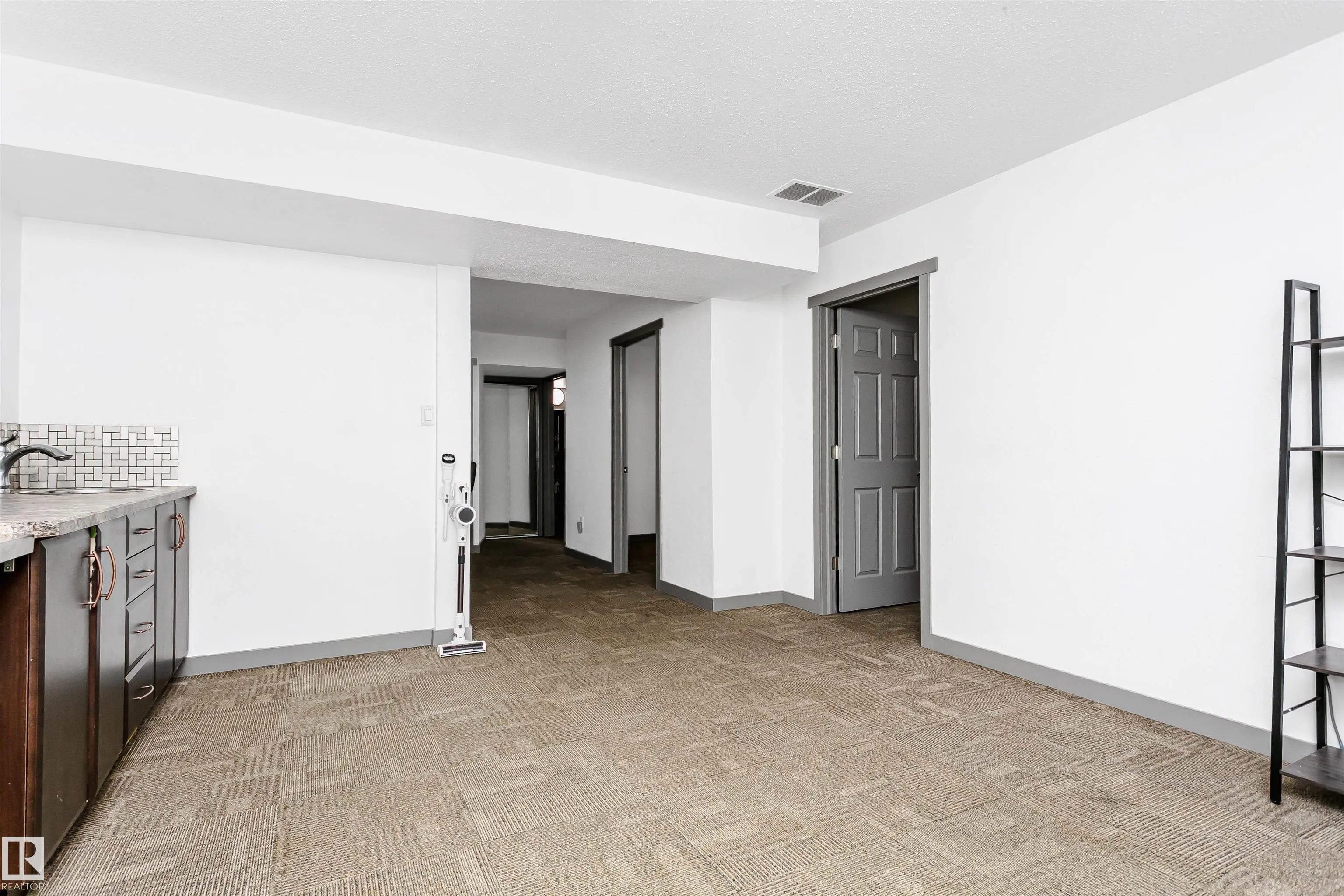 7703 GETTY Wynd