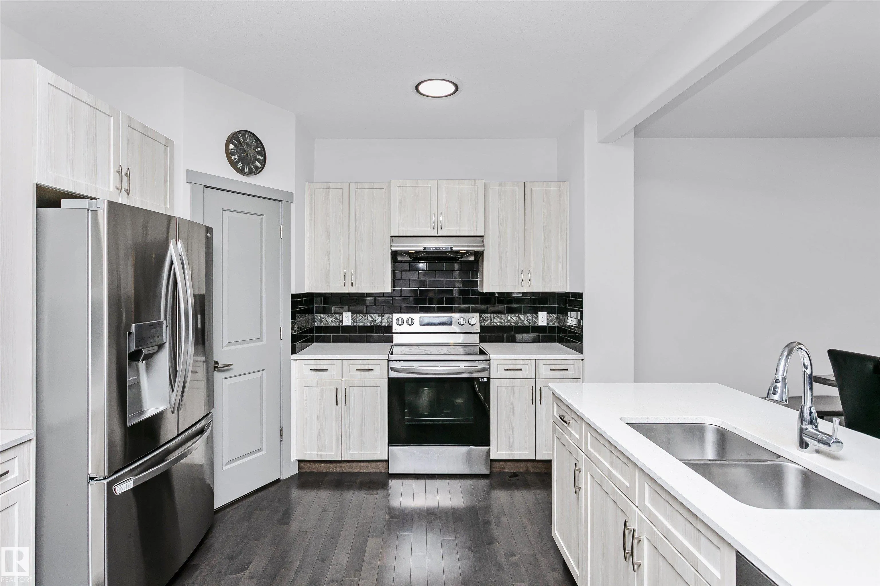 7703 GETTY Wynd