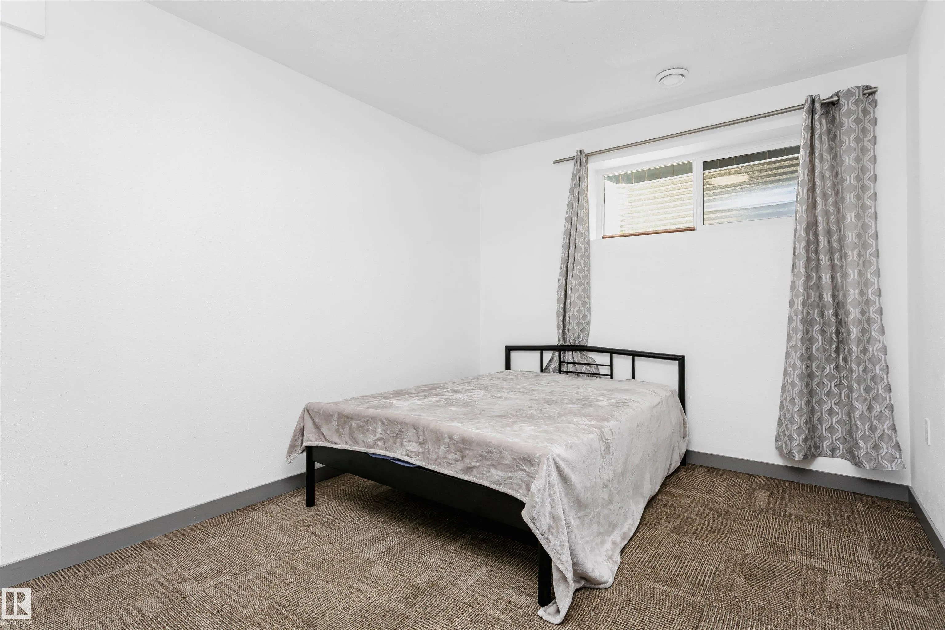 7703 GETTY Wynd