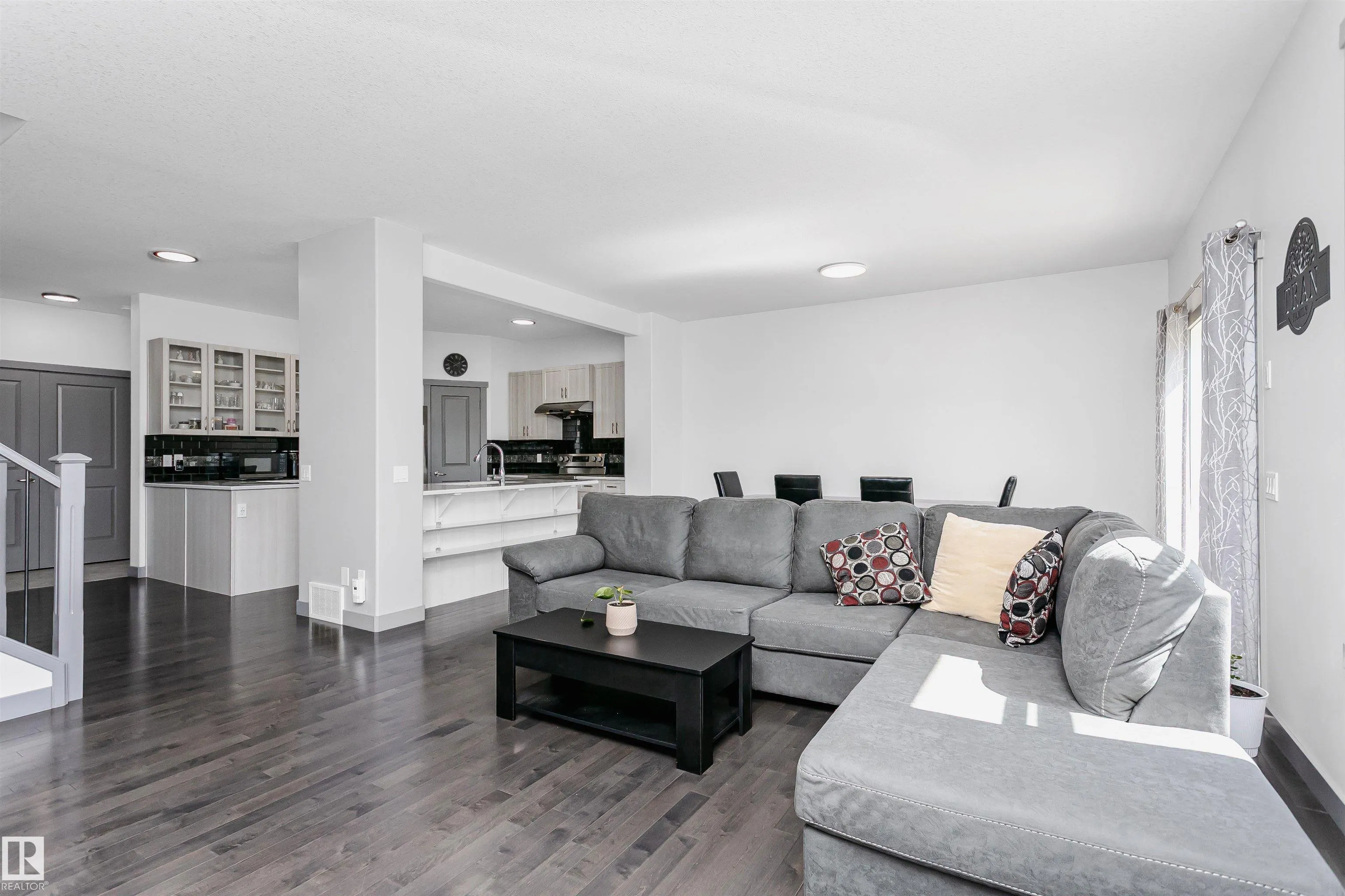 7703 GETTY Wynd