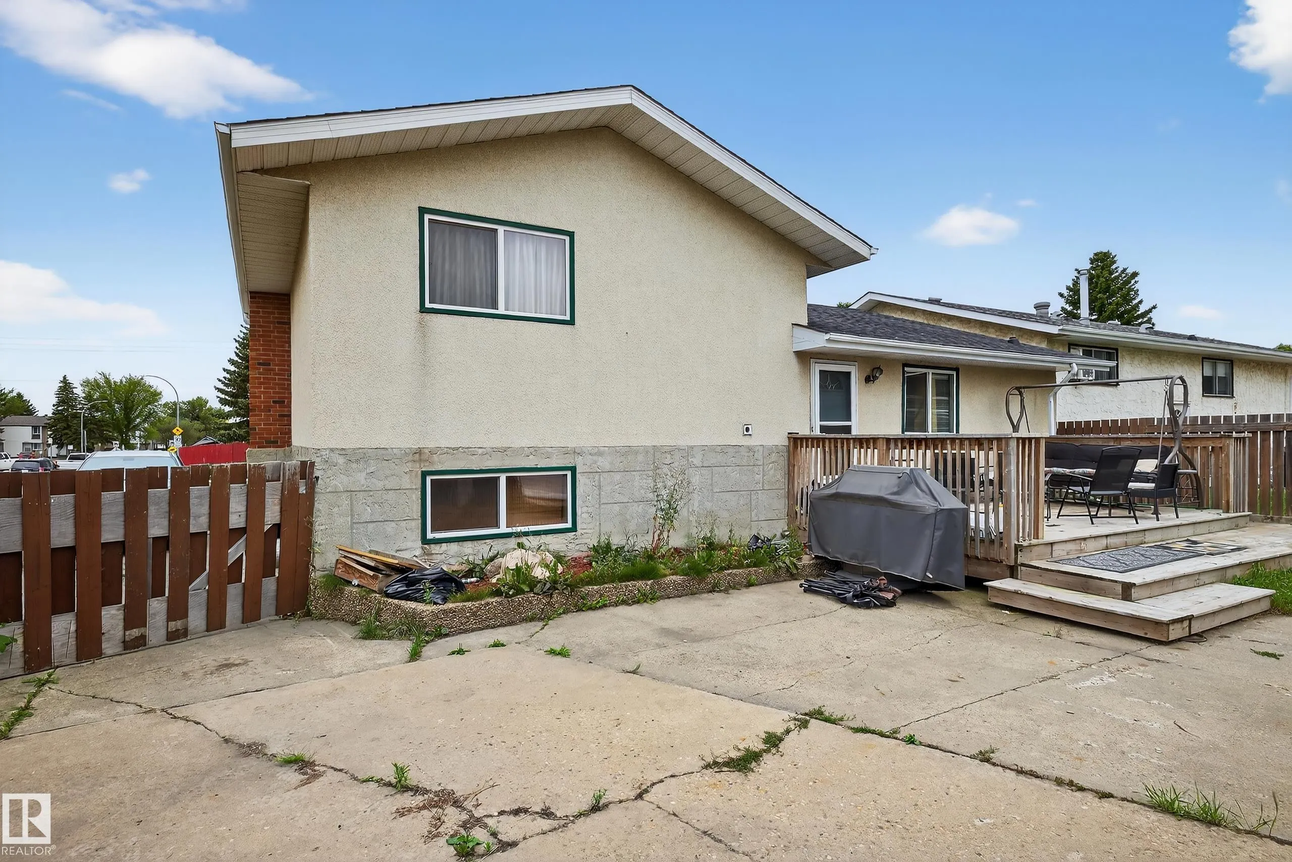 10304 164 Avenue