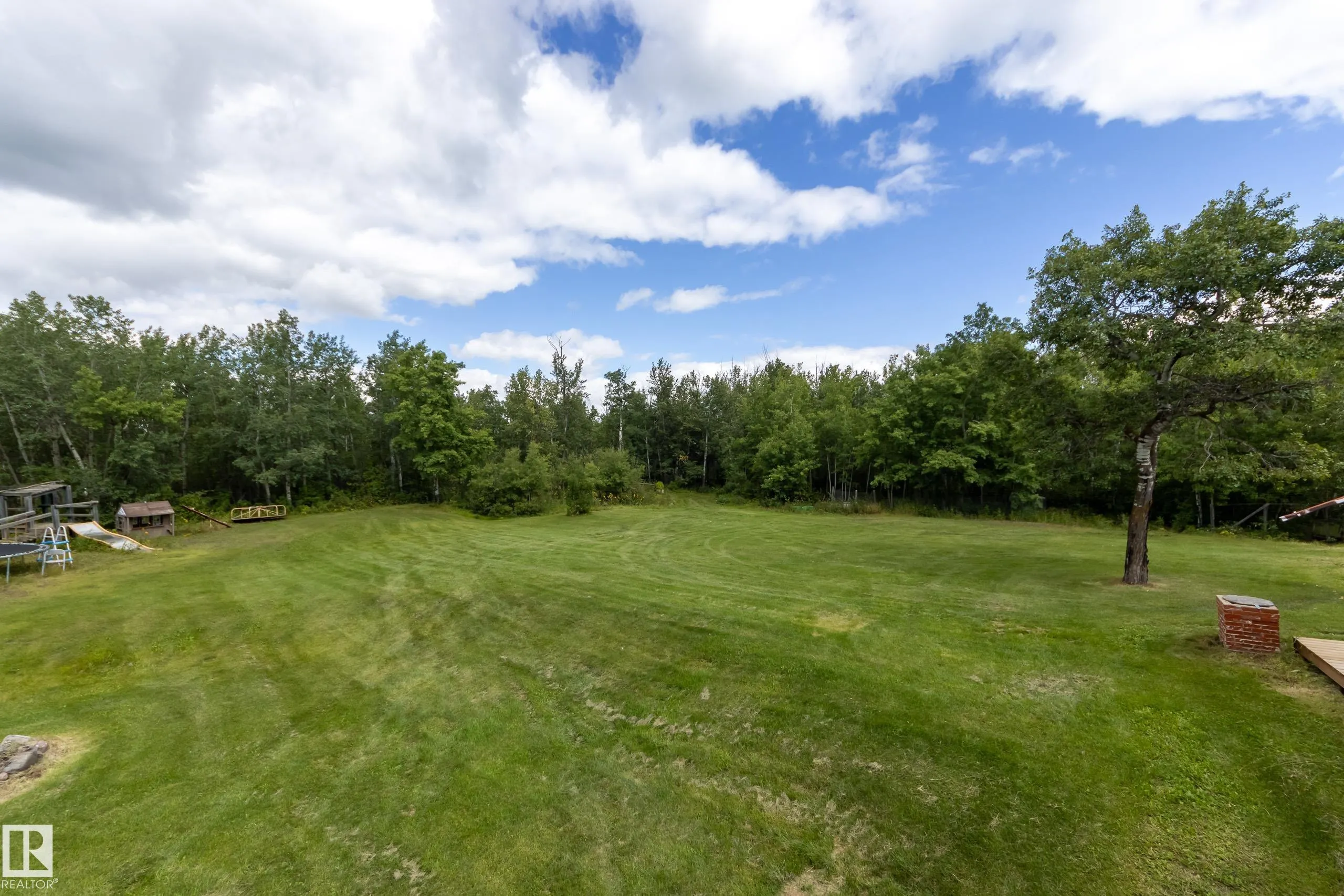 52152 RGE ROAD 225