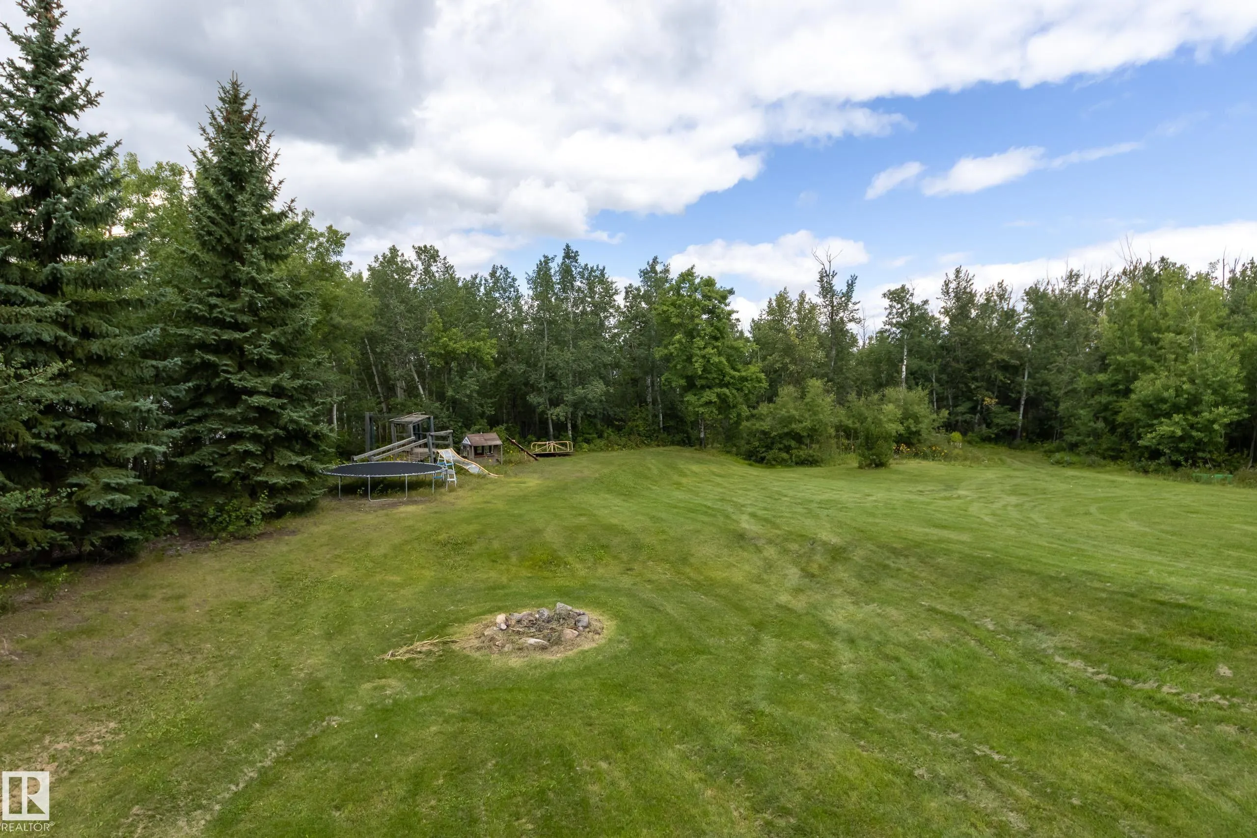 52152 RGE ROAD 225