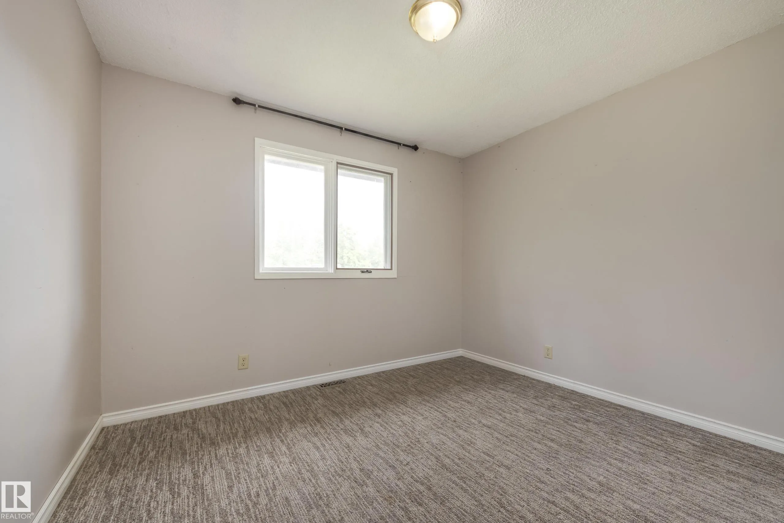 52152 RGE ROAD 225