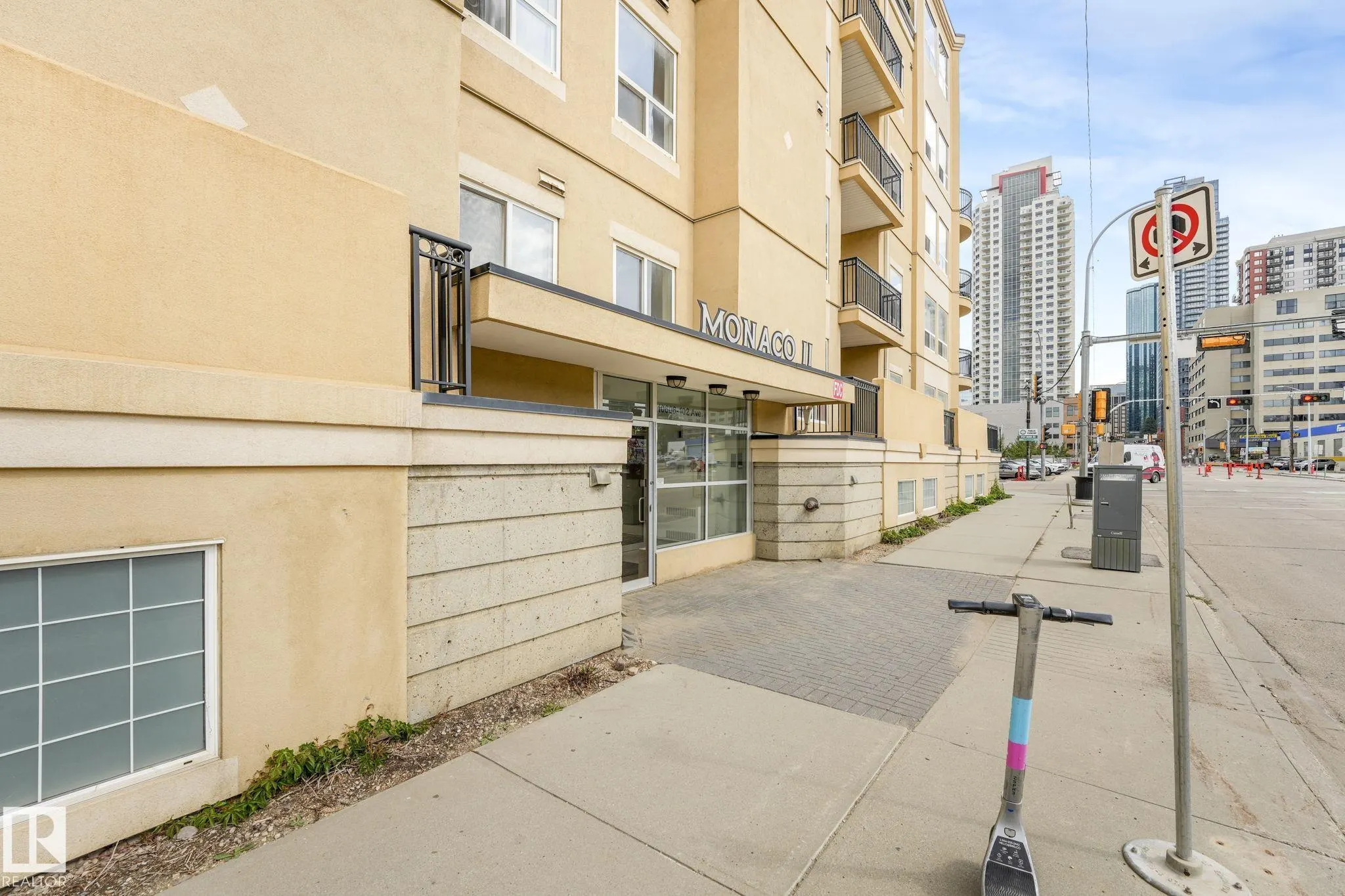10606 102 Avenue