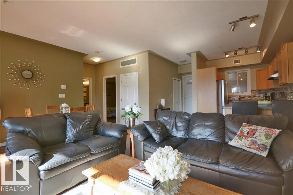 10606 102 Avenue