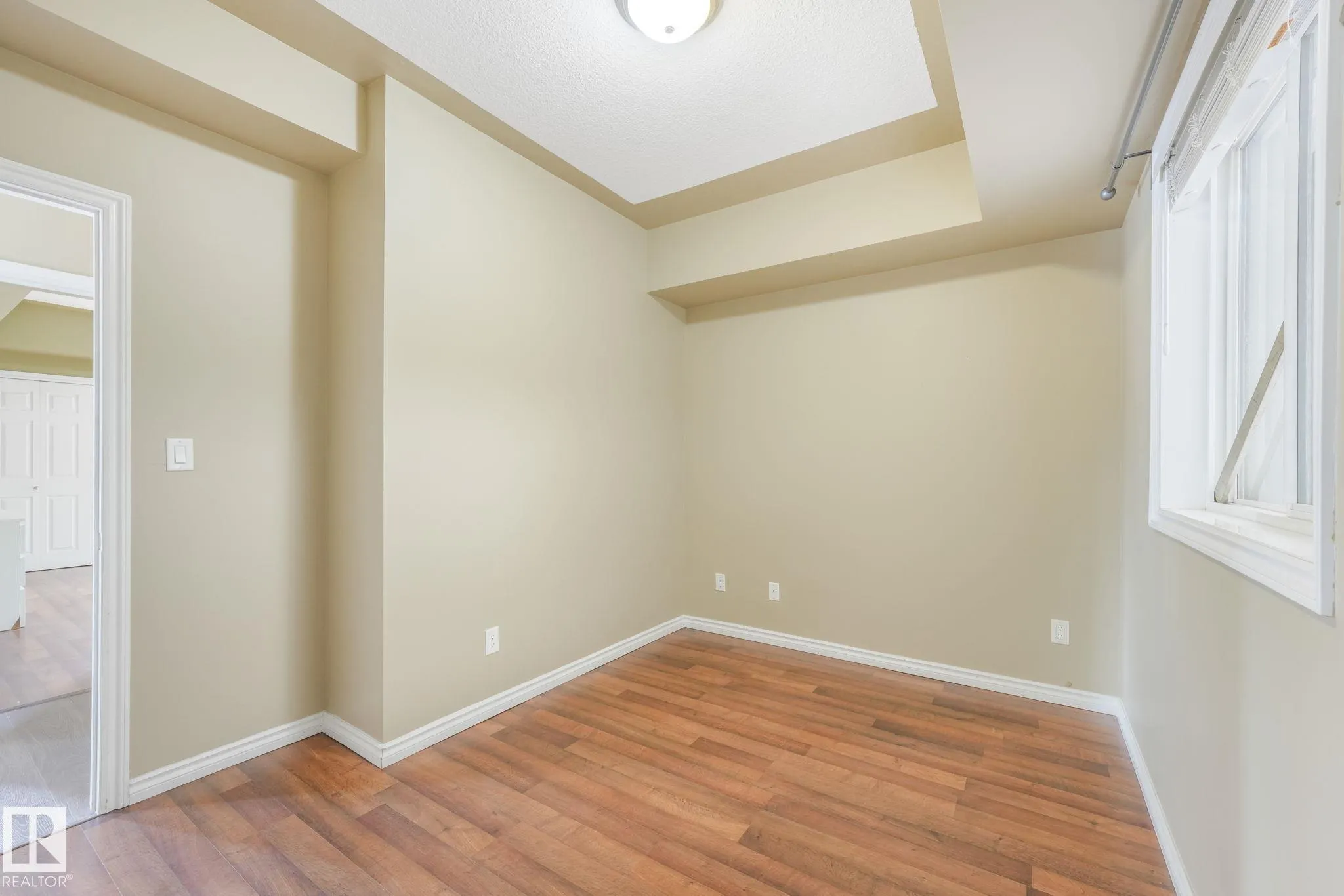 10606 102 Avenue