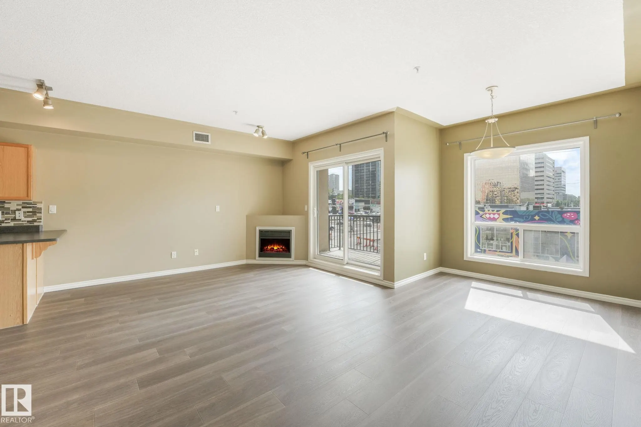 10606 102 Avenue