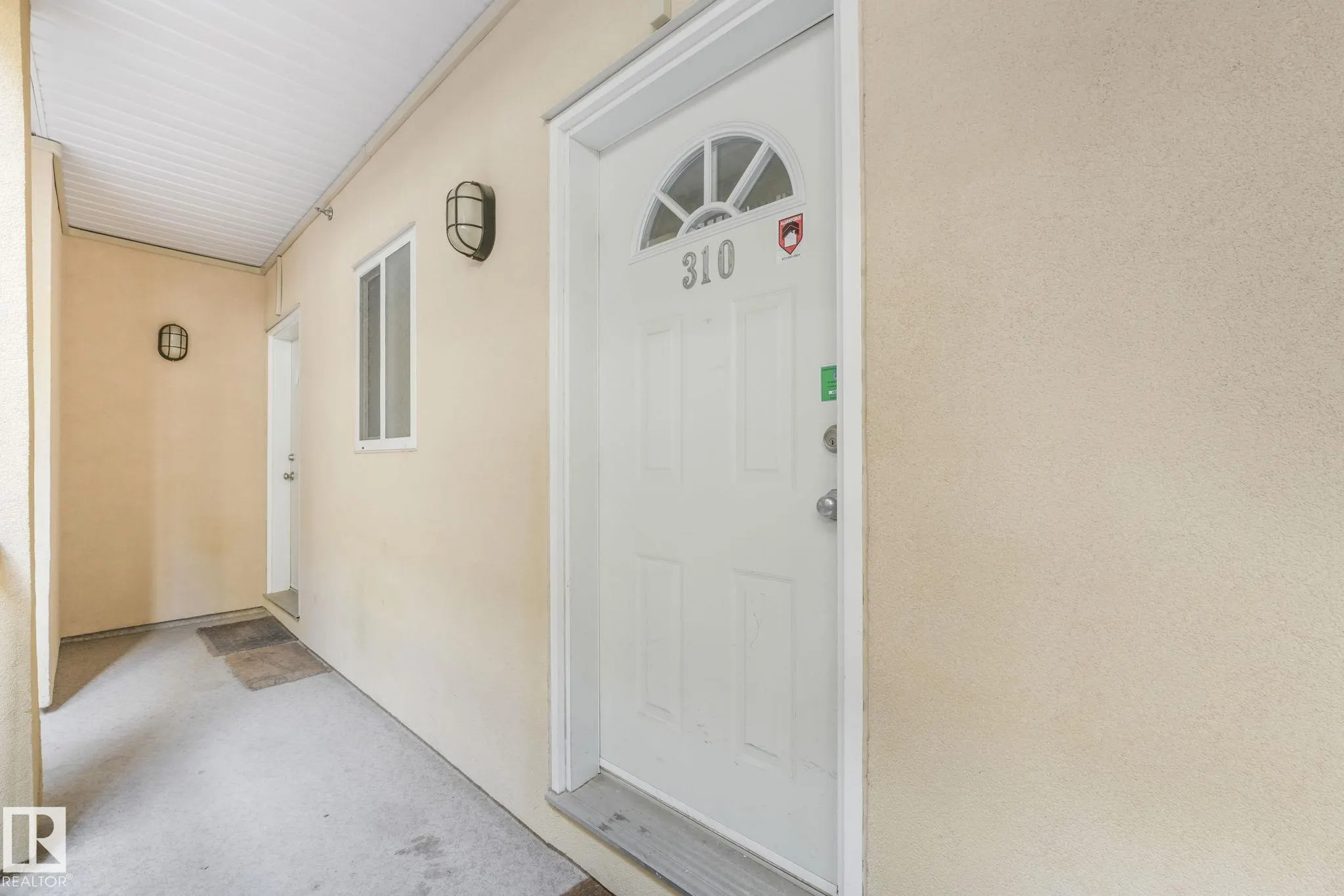 10606 102 Avenue