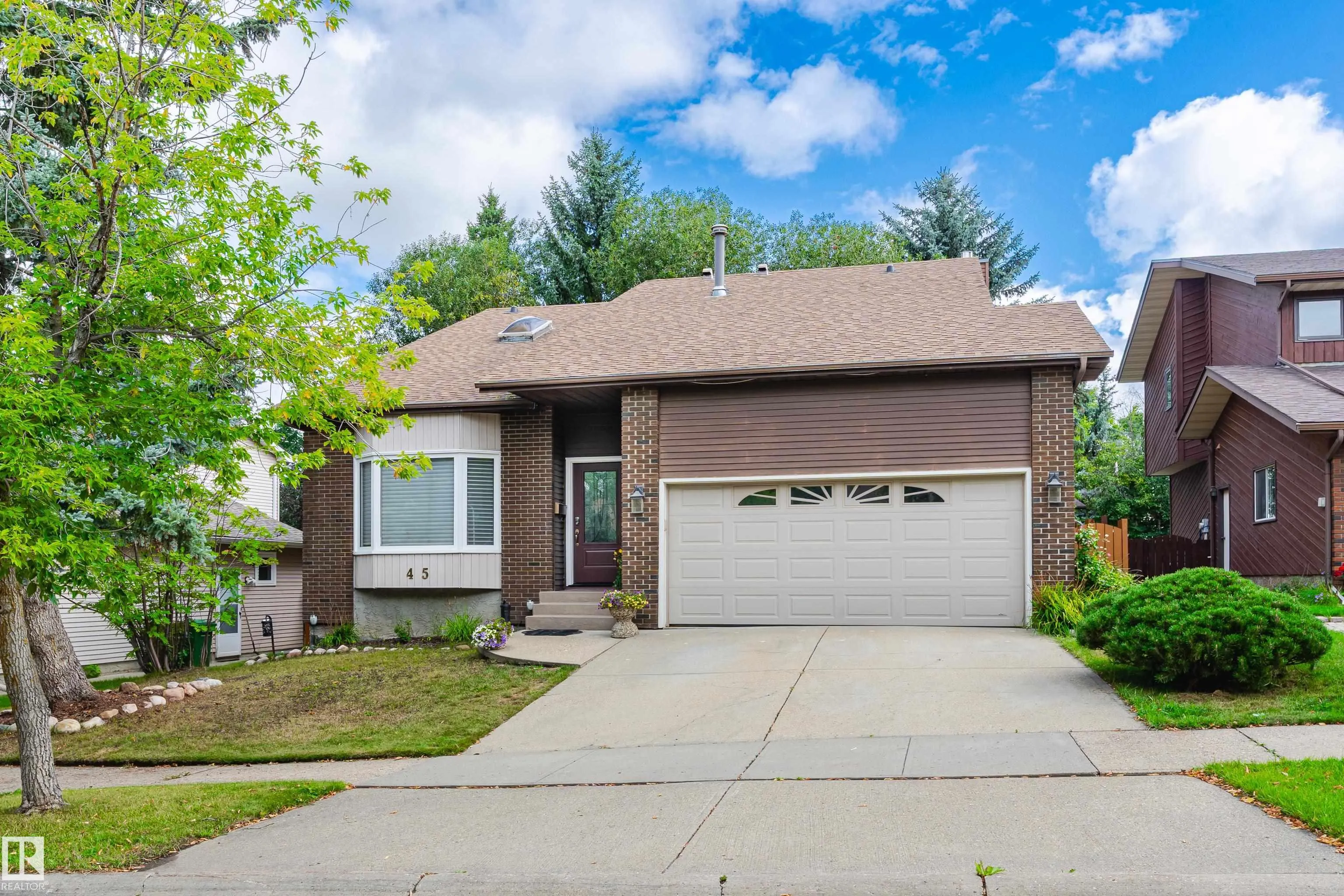 45 WENTWORTH Crescent