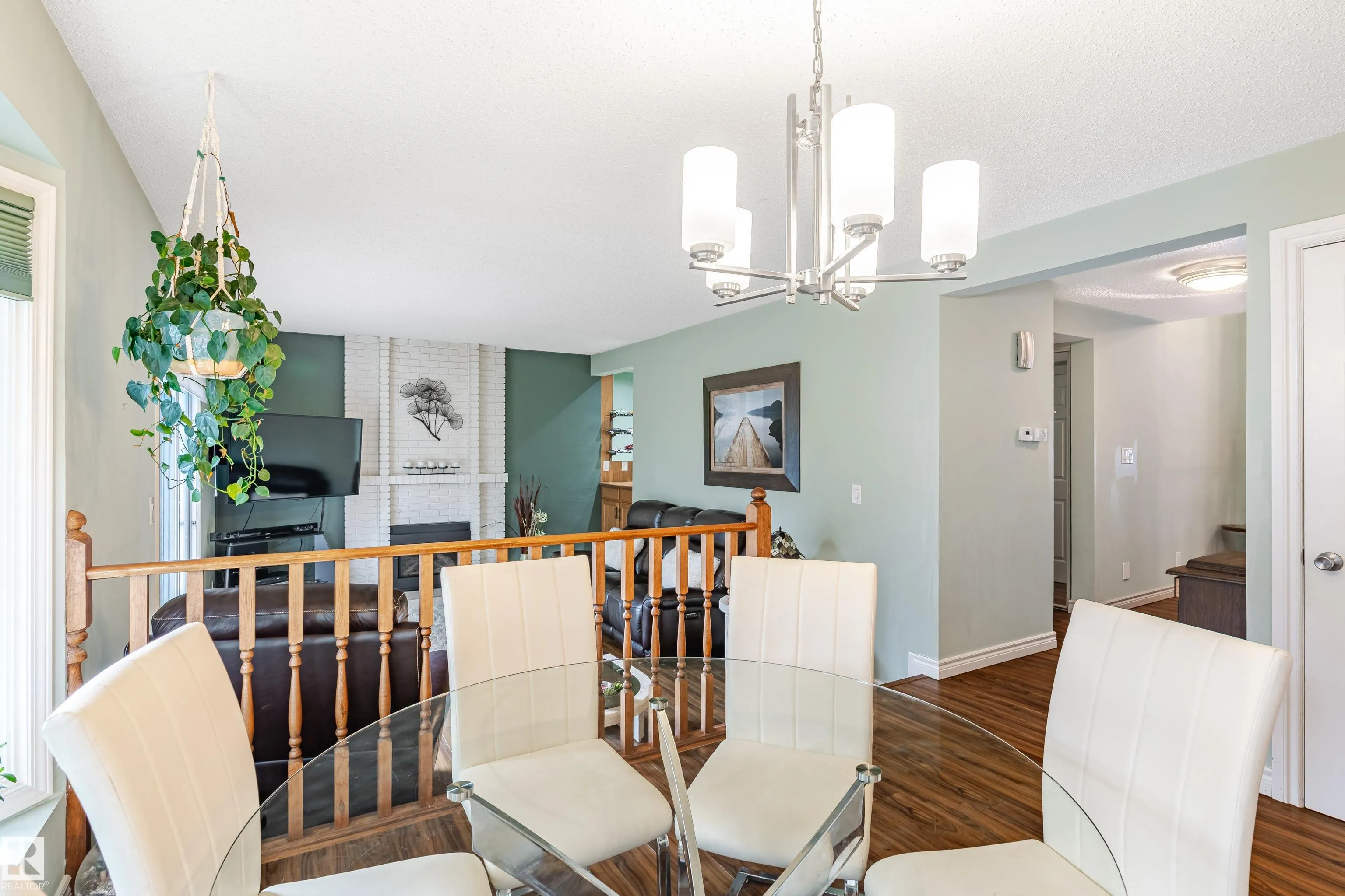 45 WENTWORTH Crescent