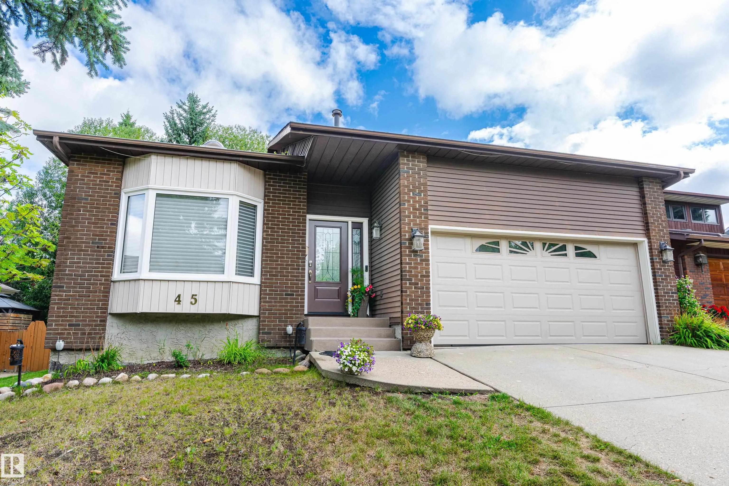 45 WENTWORTH Crescent