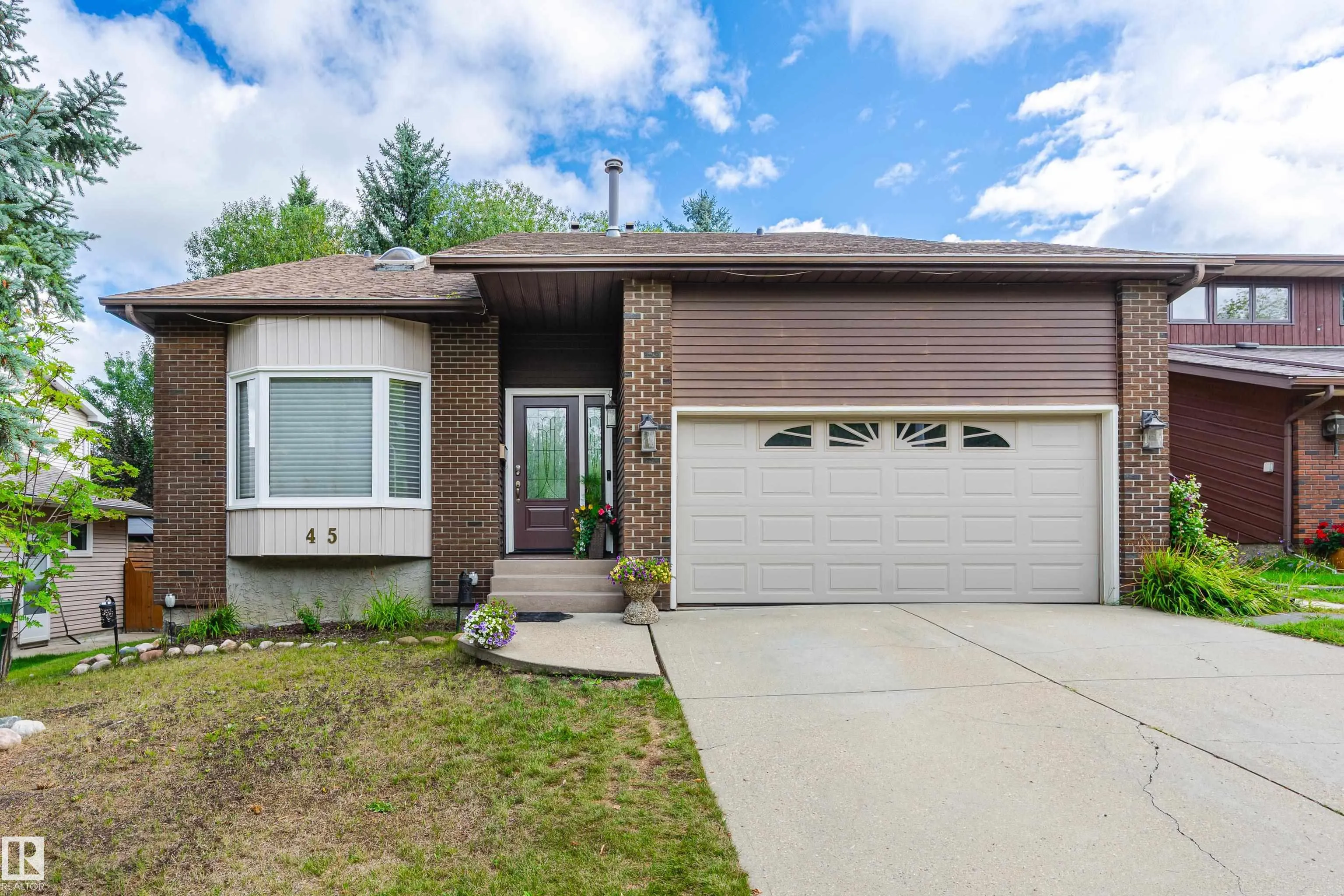 45 WENTWORTH Crescent