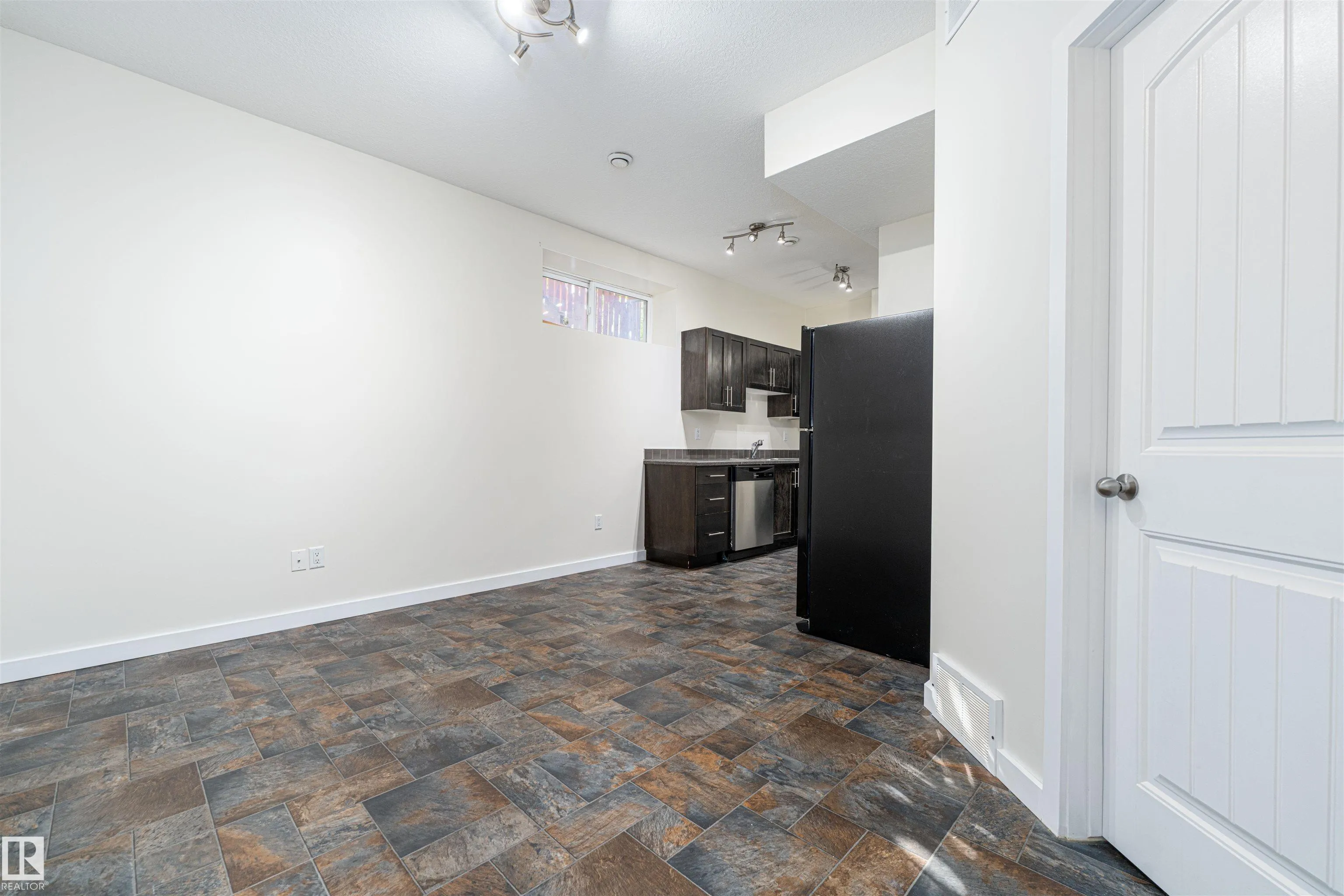 12246 103 Street
