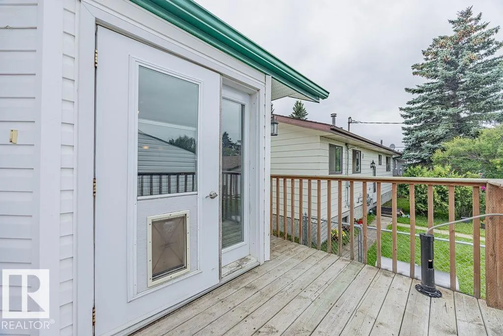5026 53 Ave