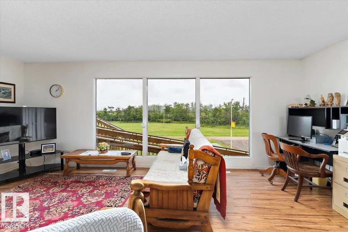 49032 Range Road 160
