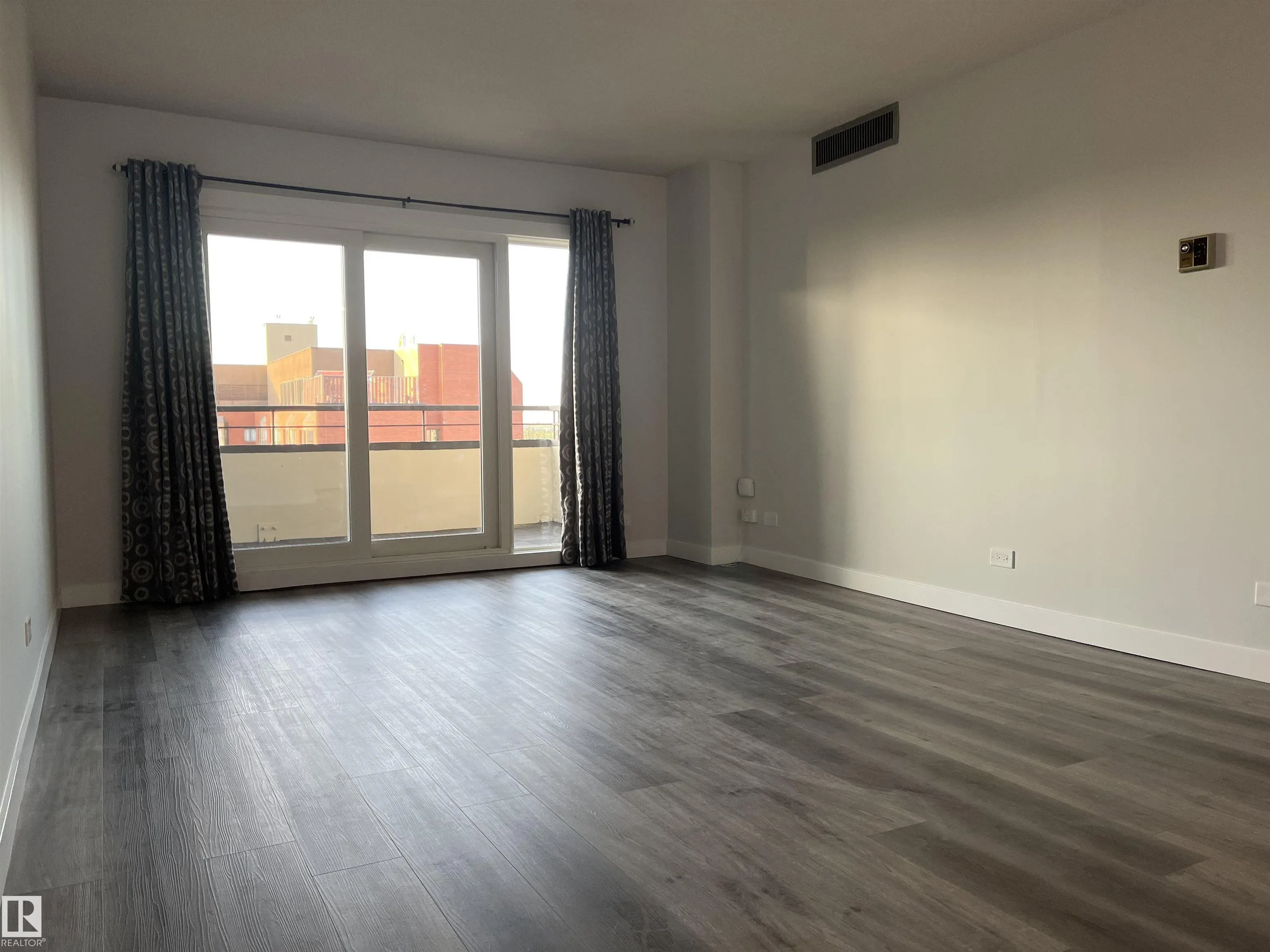 10140 120 Street