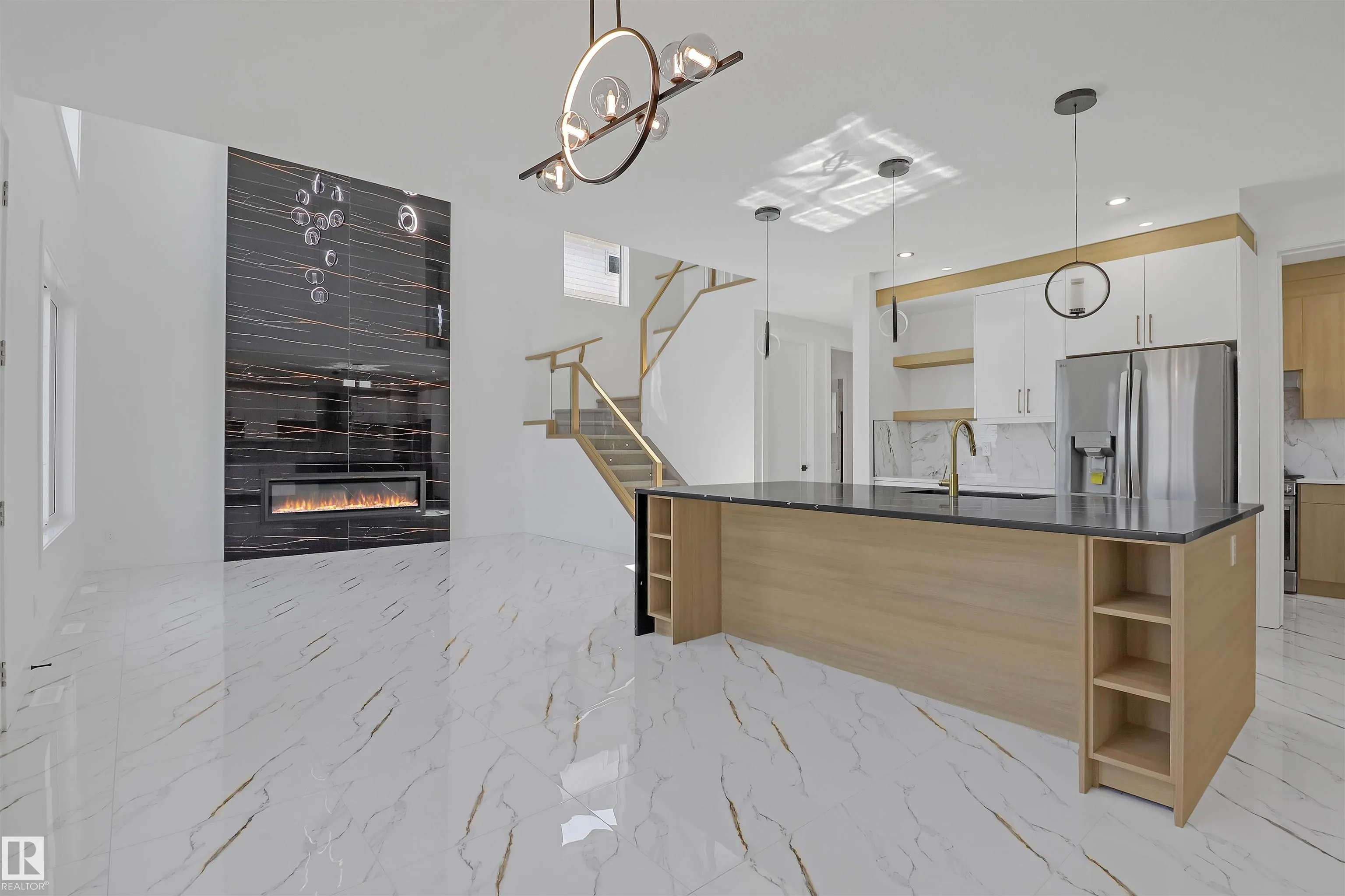 1504 151 Avenue