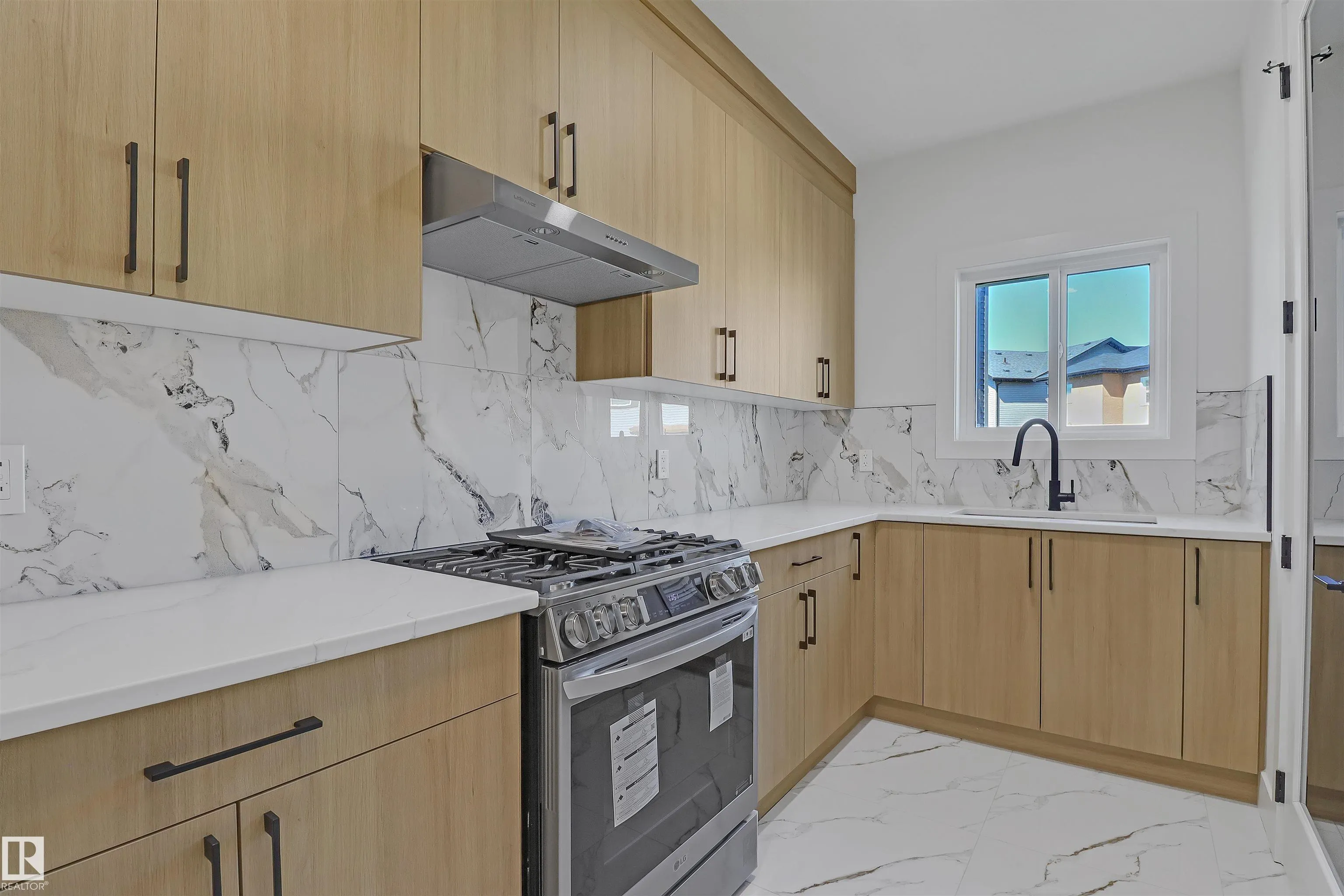 1504 151 Avenue