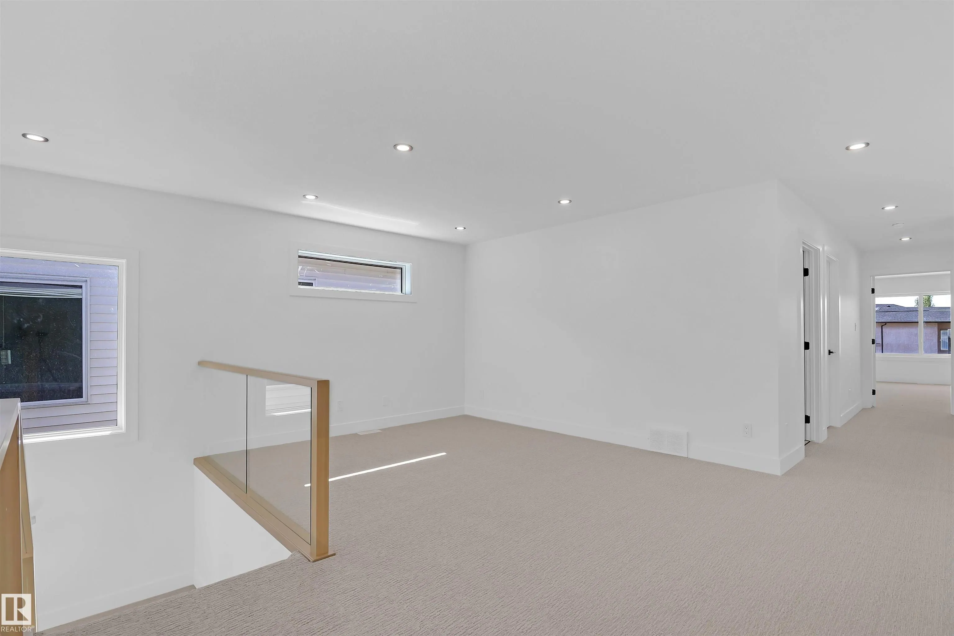 1504 151 Avenue