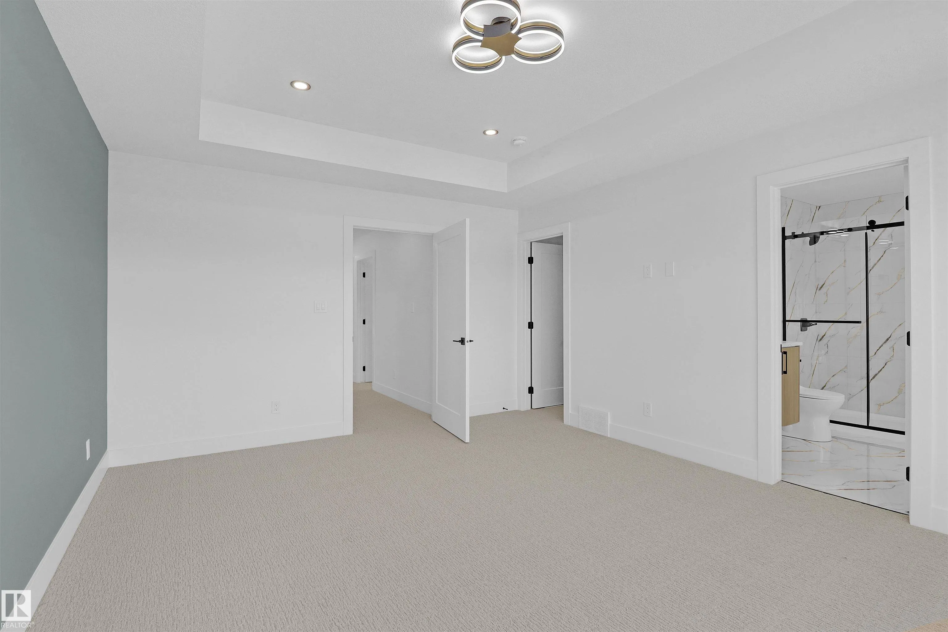 1504 151 Avenue