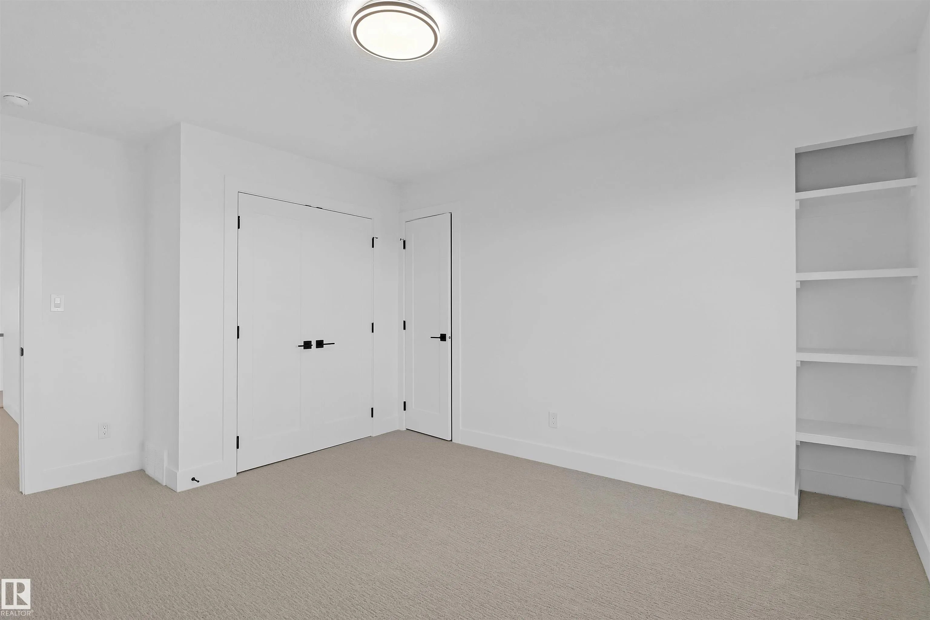 1504 151 Avenue