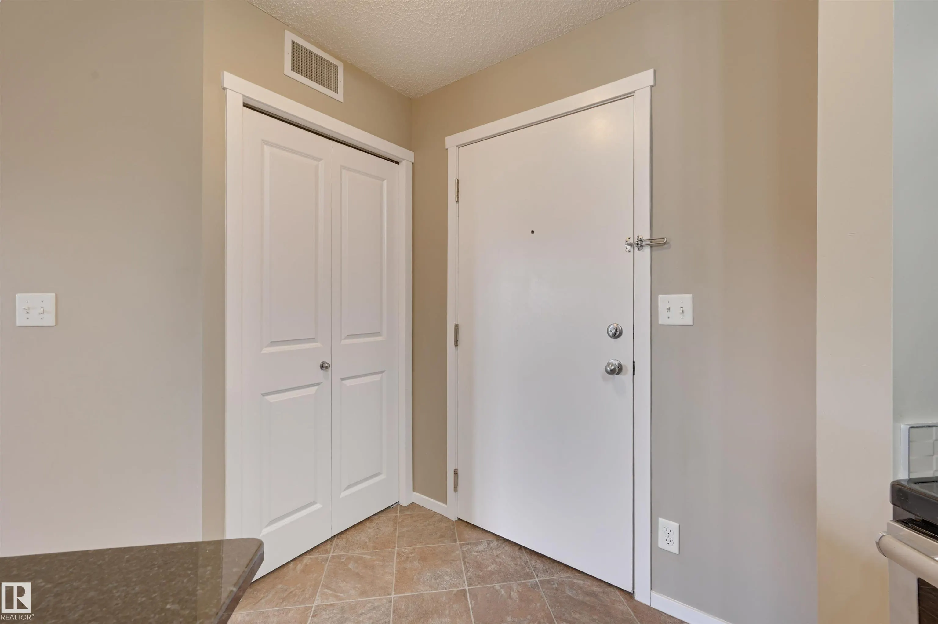 3315 JAMES MOWATT Trail