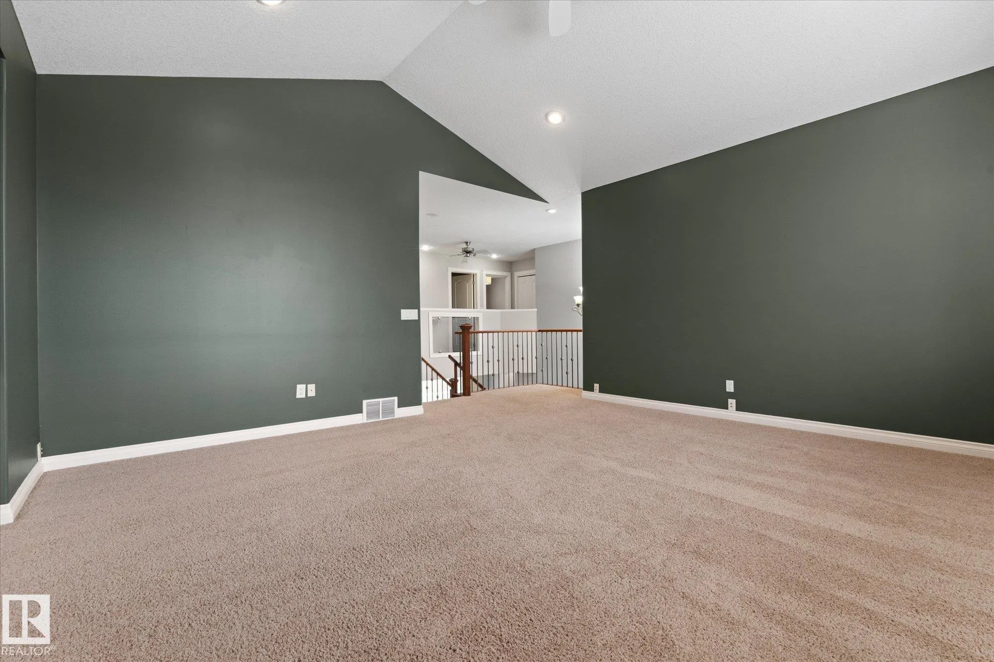 23 LAMPLIGHT Cove