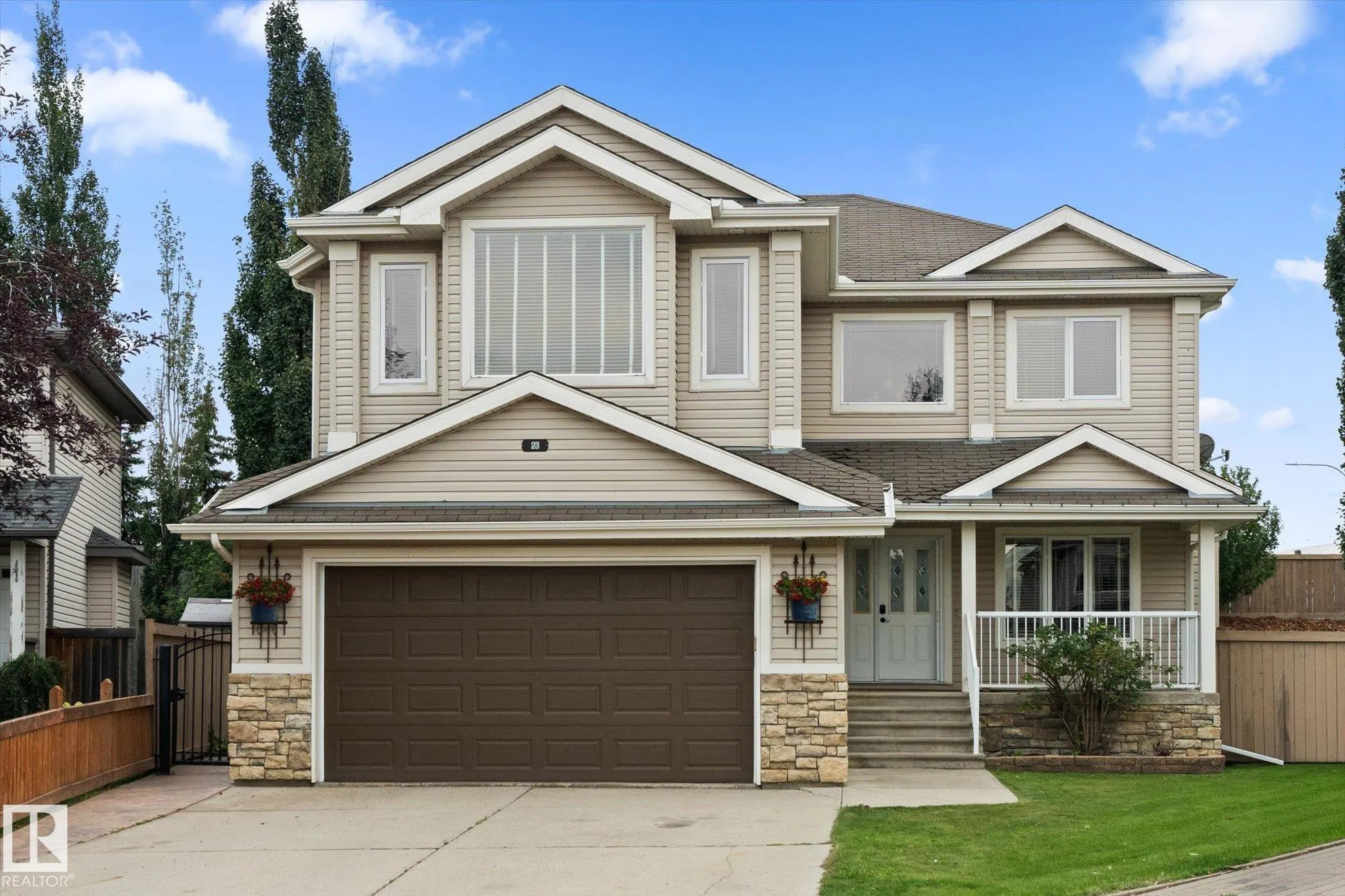 23 LAMPLIGHT Cove
