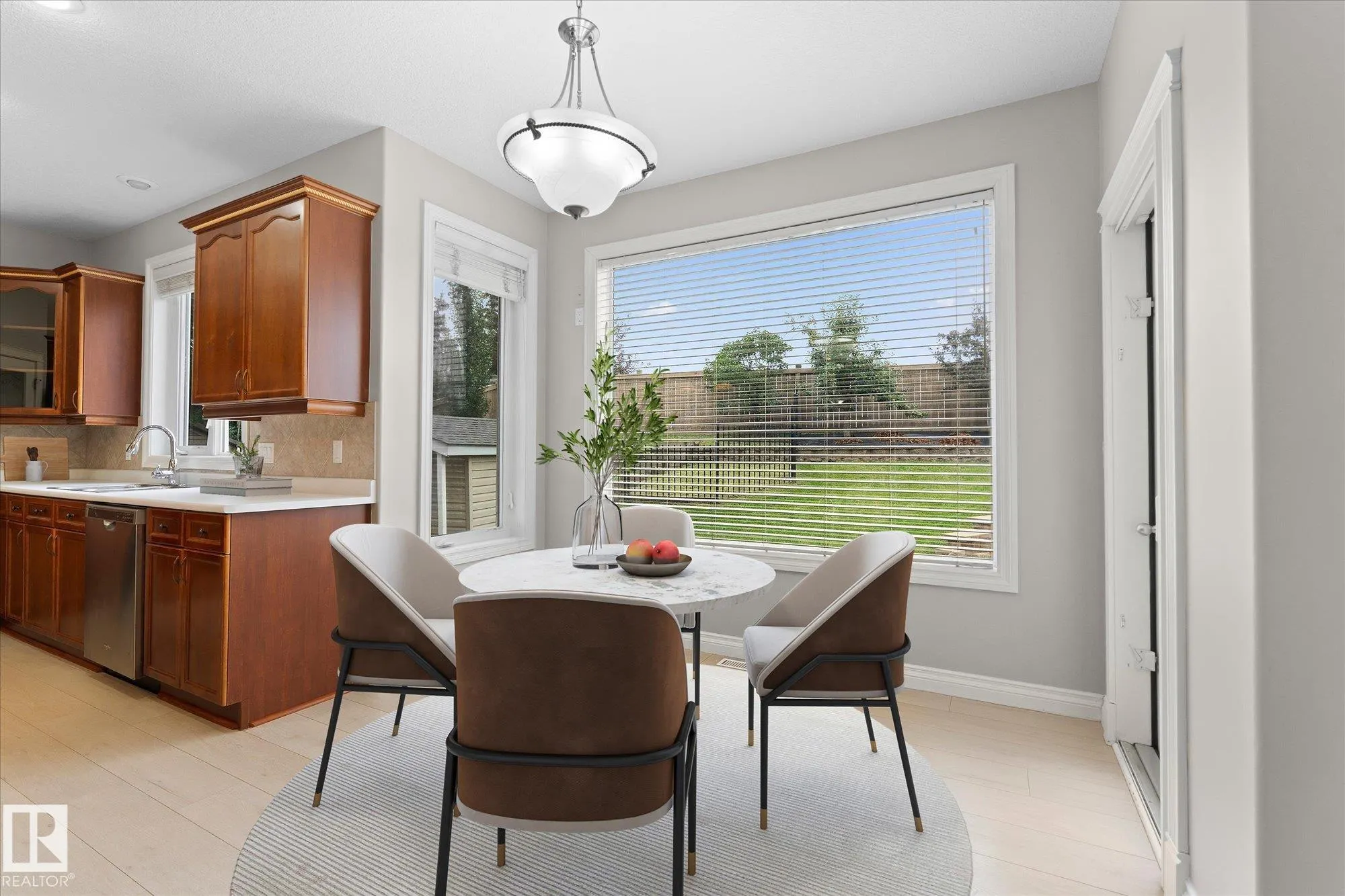 23 LAMPLIGHT Cove