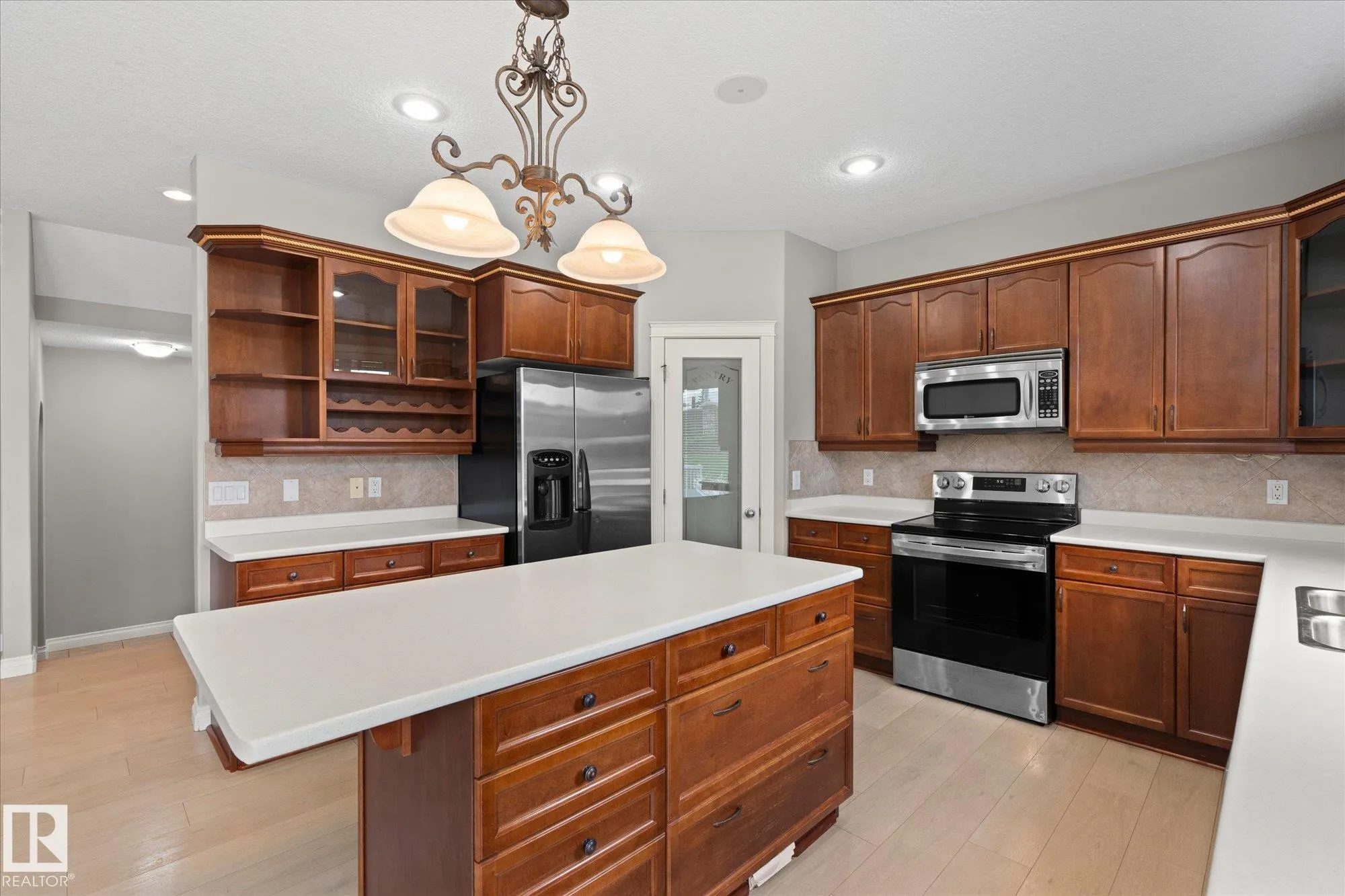 23 LAMPLIGHT Cove