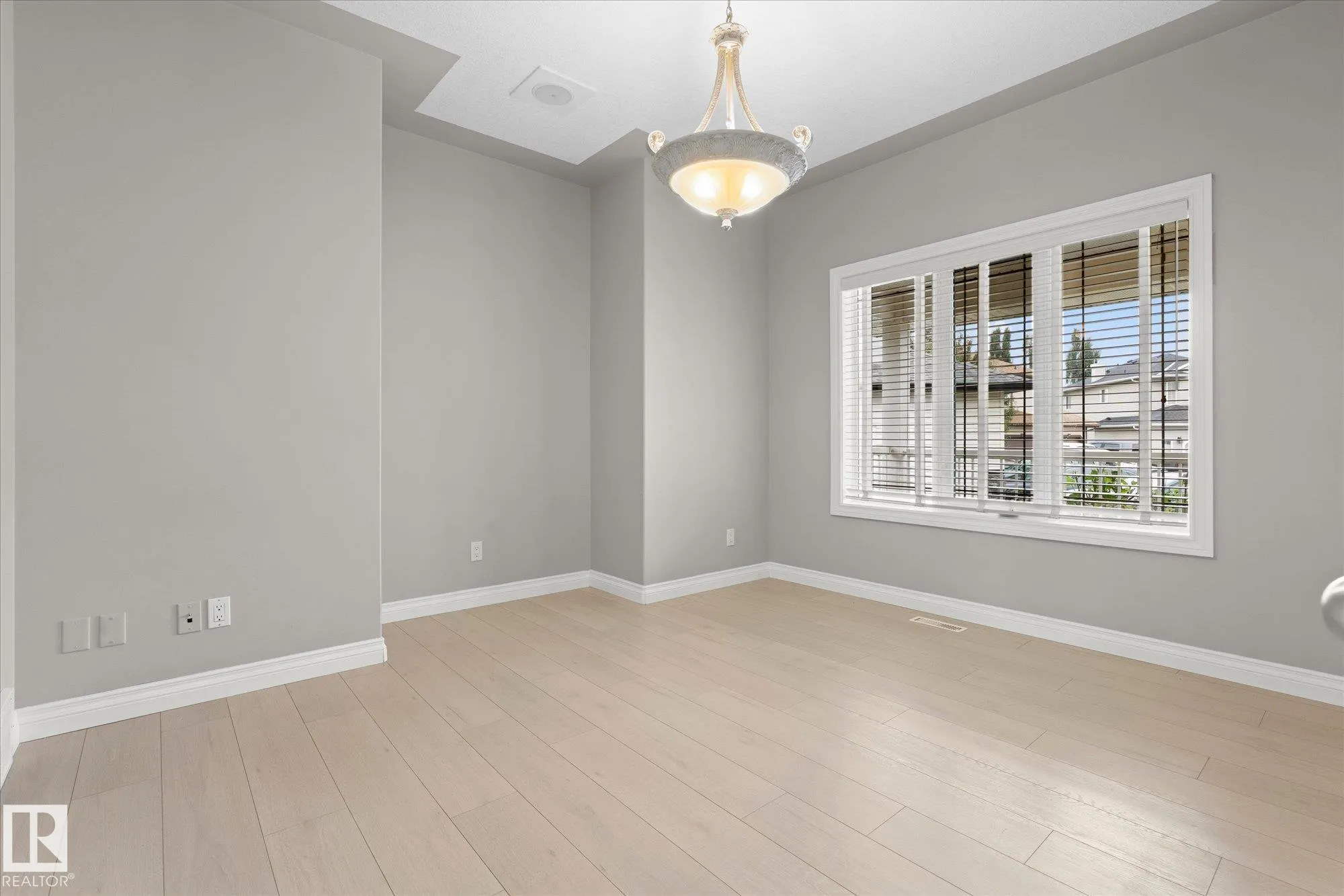 23 LAMPLIGHT Cove