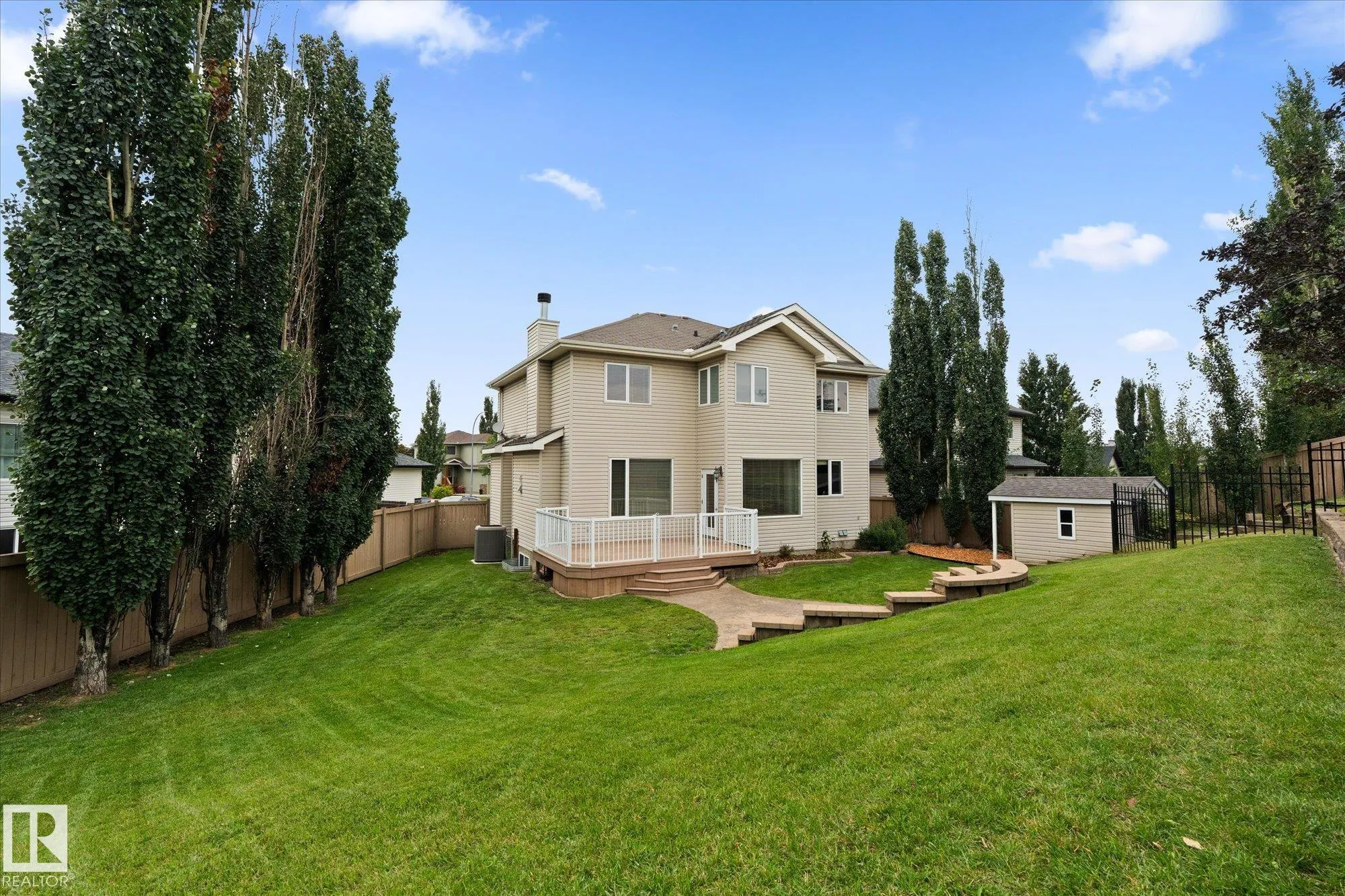 23 LAMPLIGHT Cove