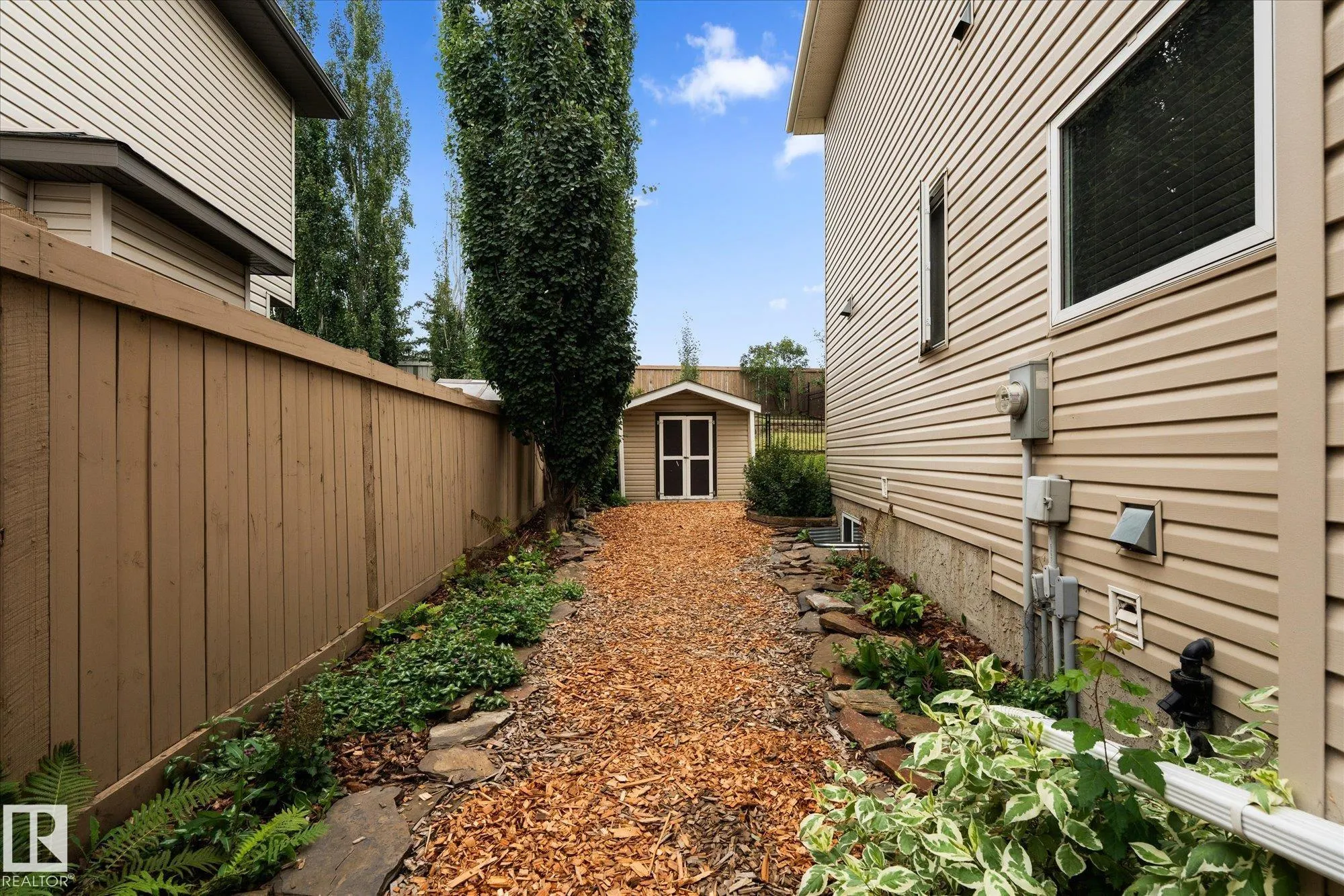 23 LAMPLIGHT Cove