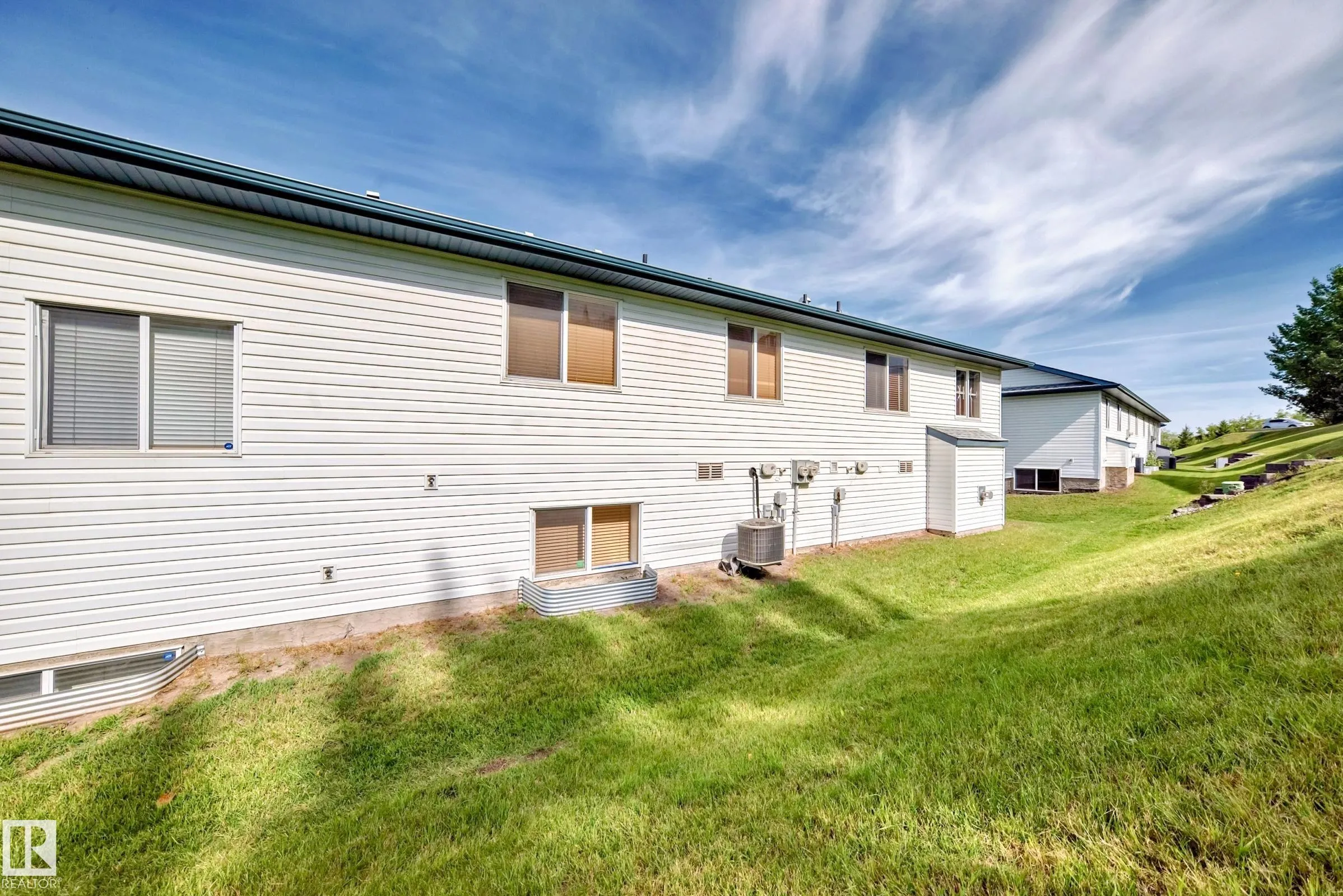 1391 HERMITAGE Road