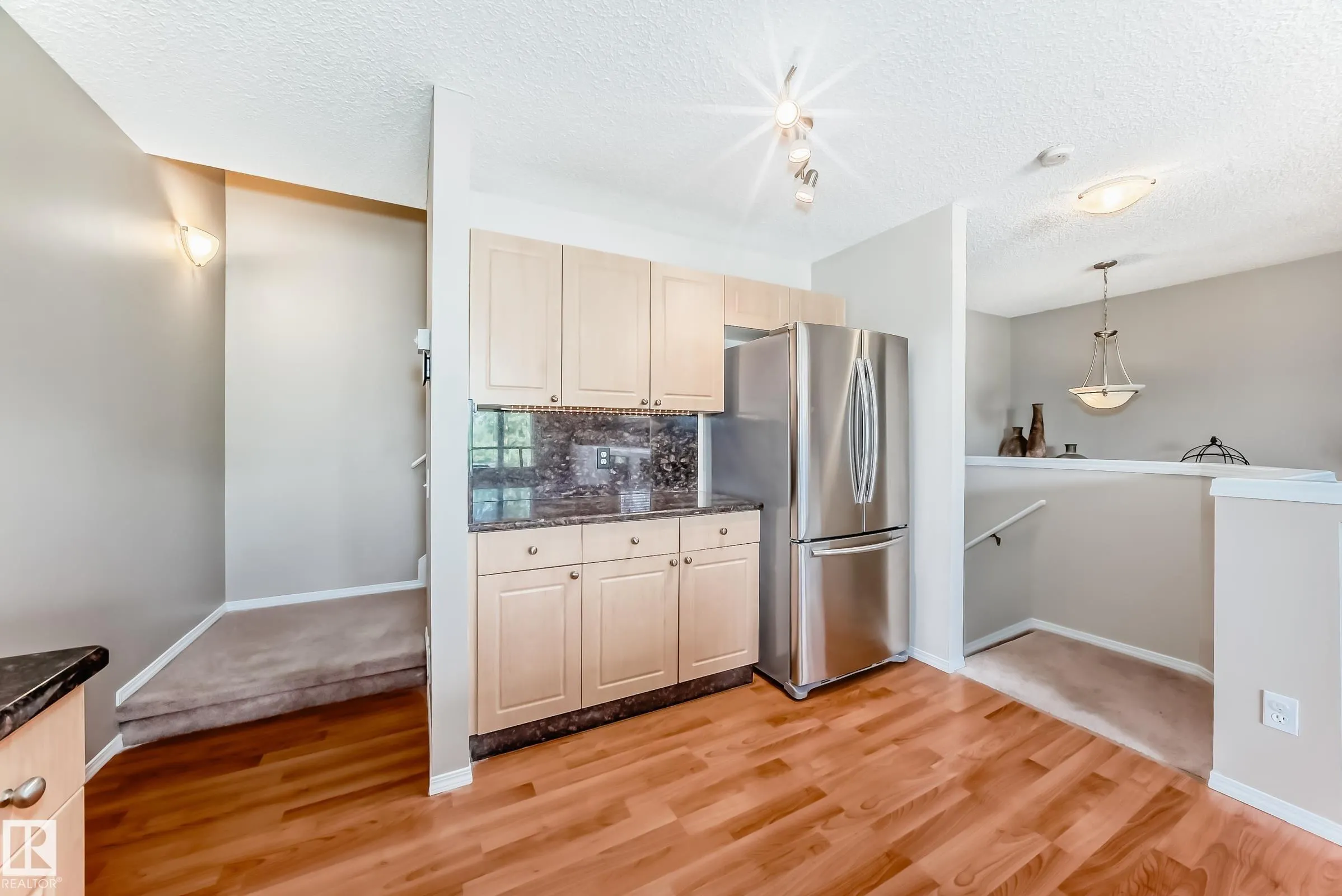 1391 HERMITAGE Road