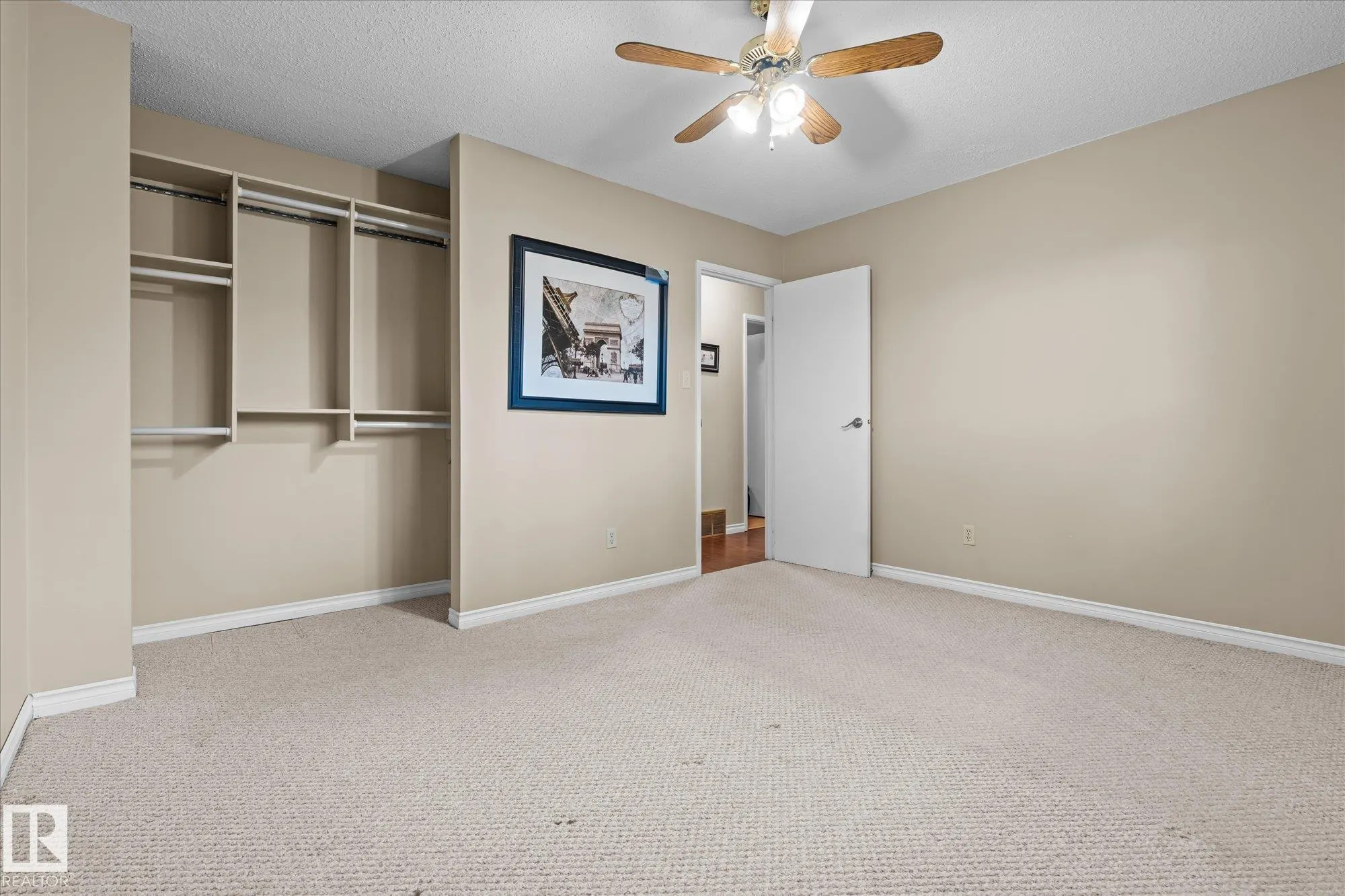 60 WOODHAVEN Drive