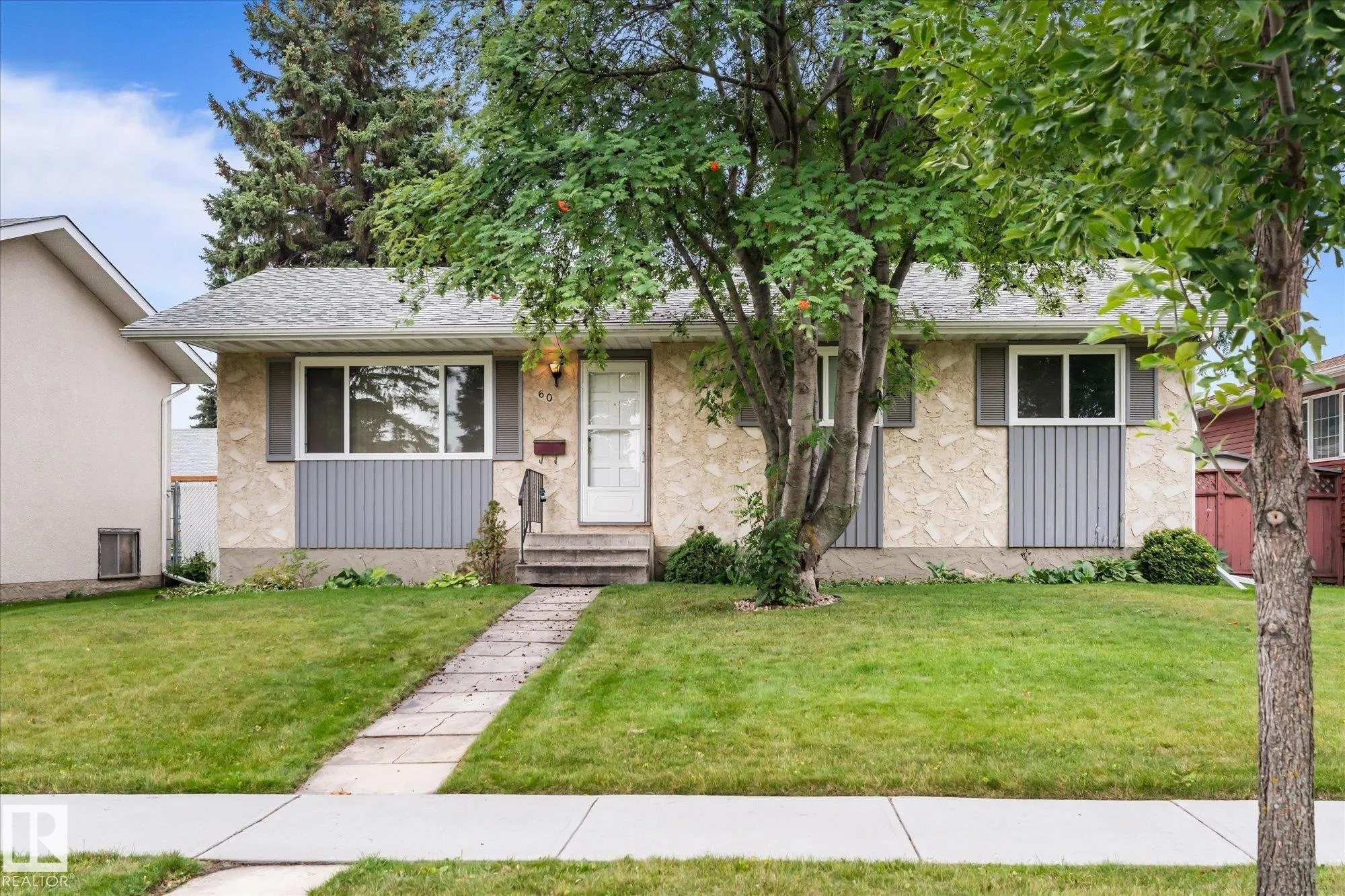 60 WOODHAVEN Drive