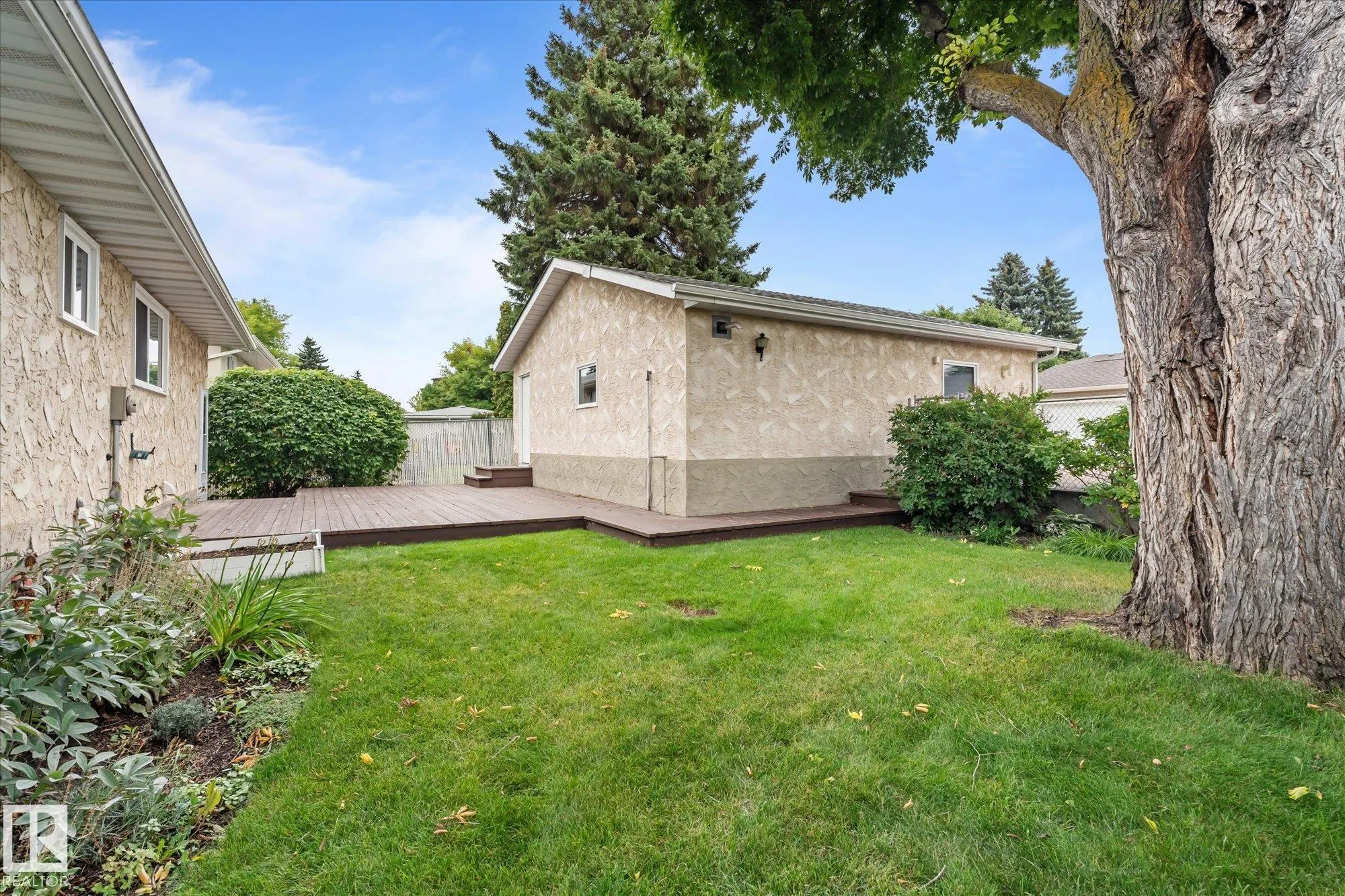 60 WOODHAVEN Drive