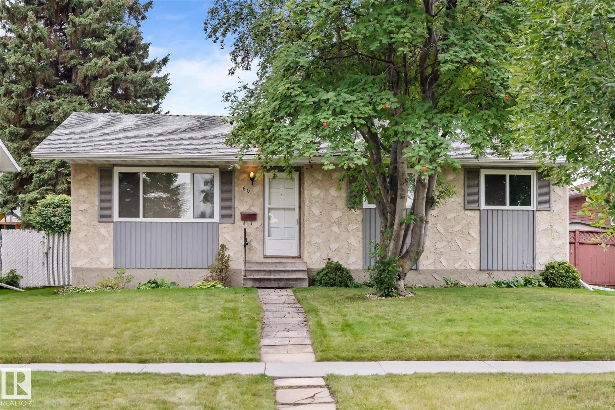 60 WOODHAVEN Drive