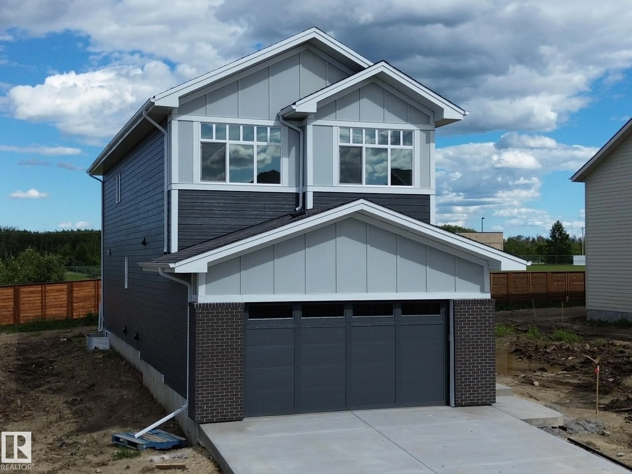 17 BIRKSHIRE Crescent