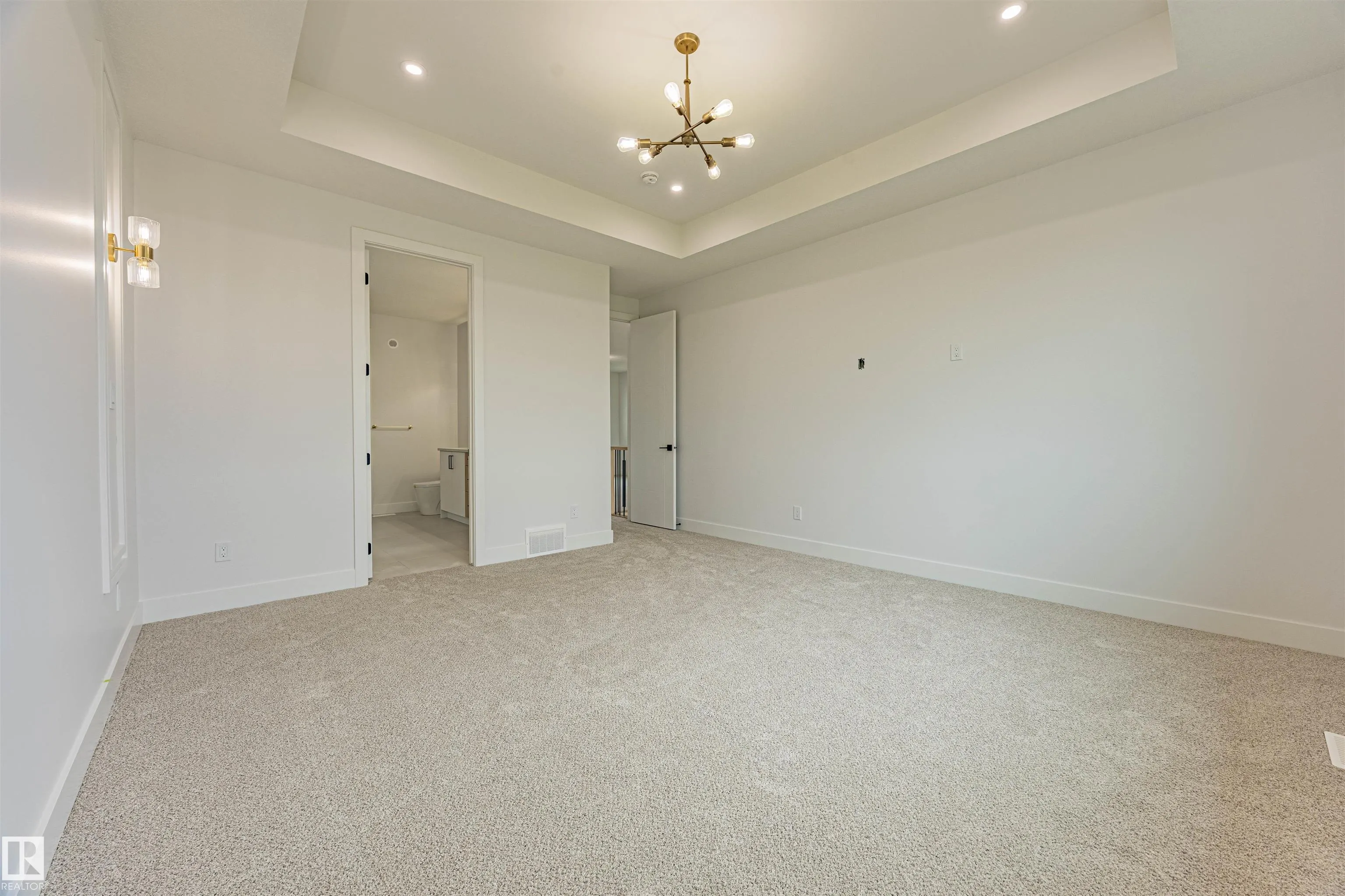 25 BIRKSHIRE Crescent