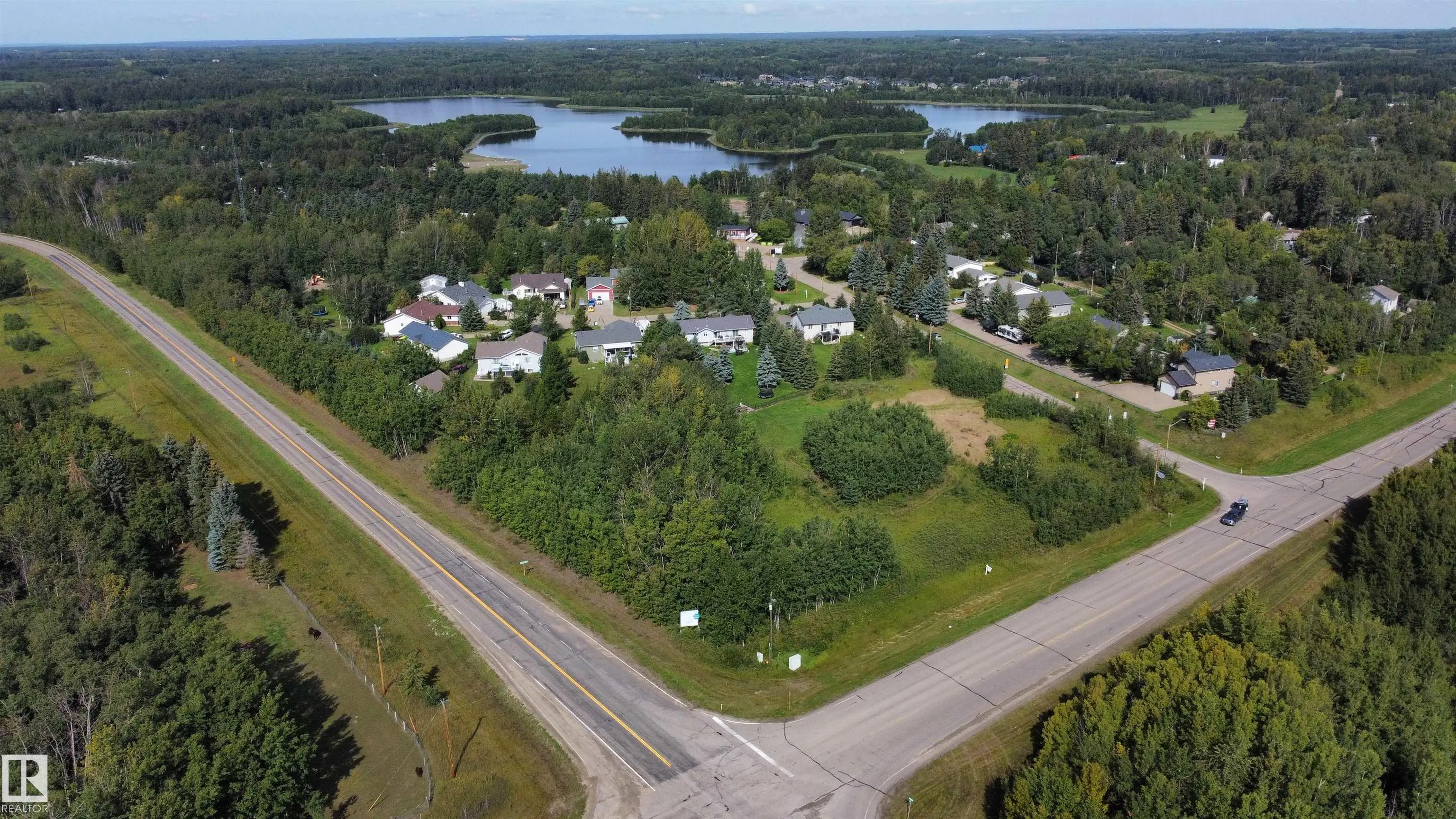 487 LAKESIDE Drive